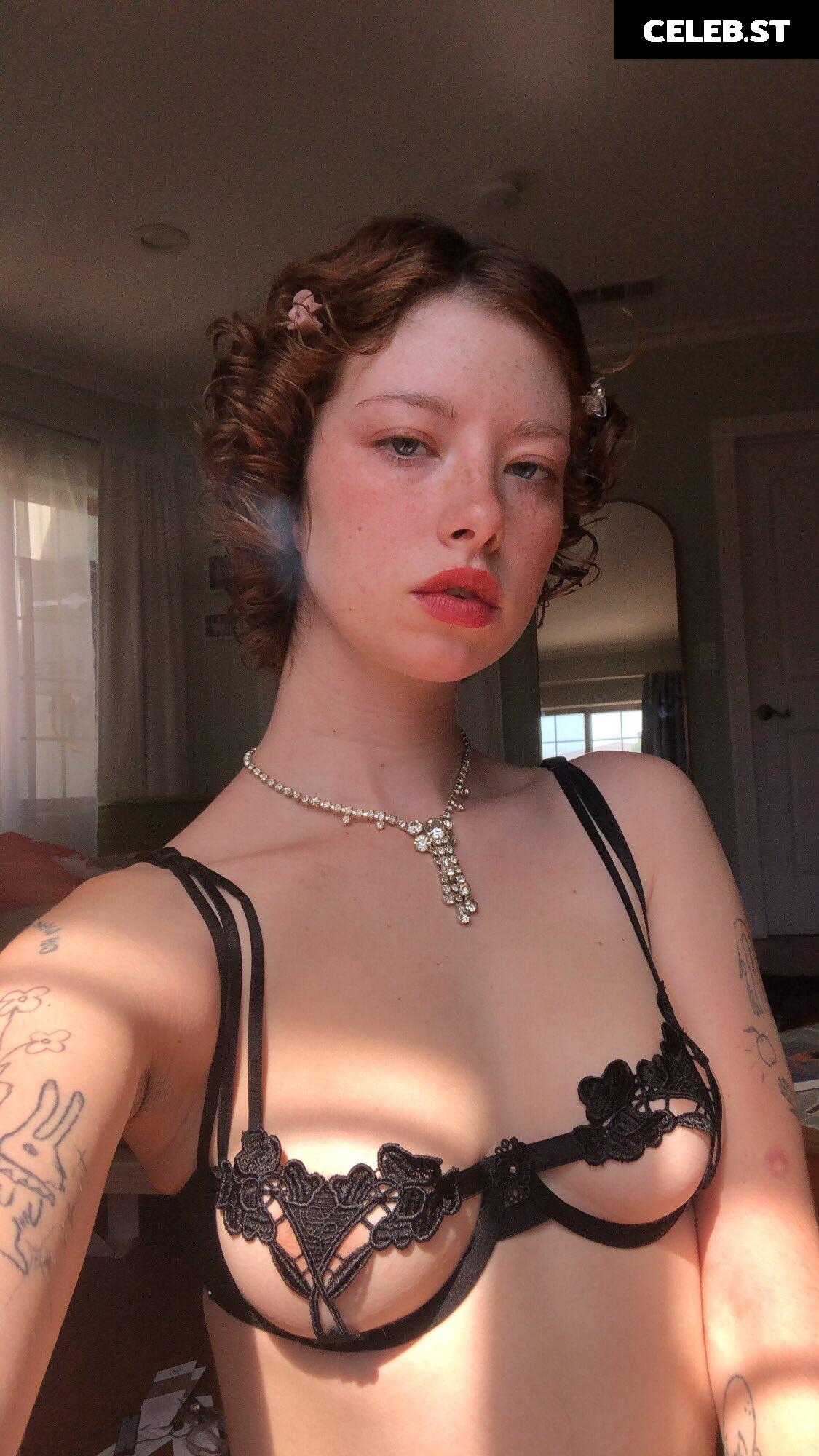 francesfarmer420 | contrachloe | Chloe Woodard Image 21742083