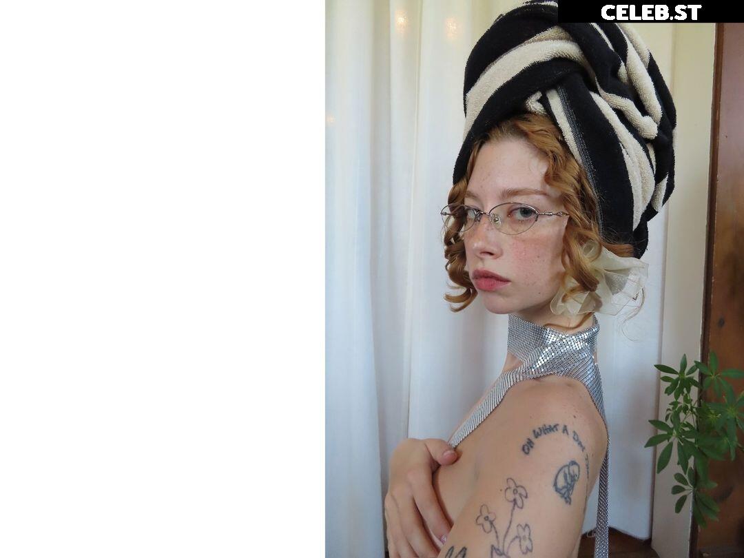 francesfarmer420 | contrachloe | Chloe Woodard Image 21742226