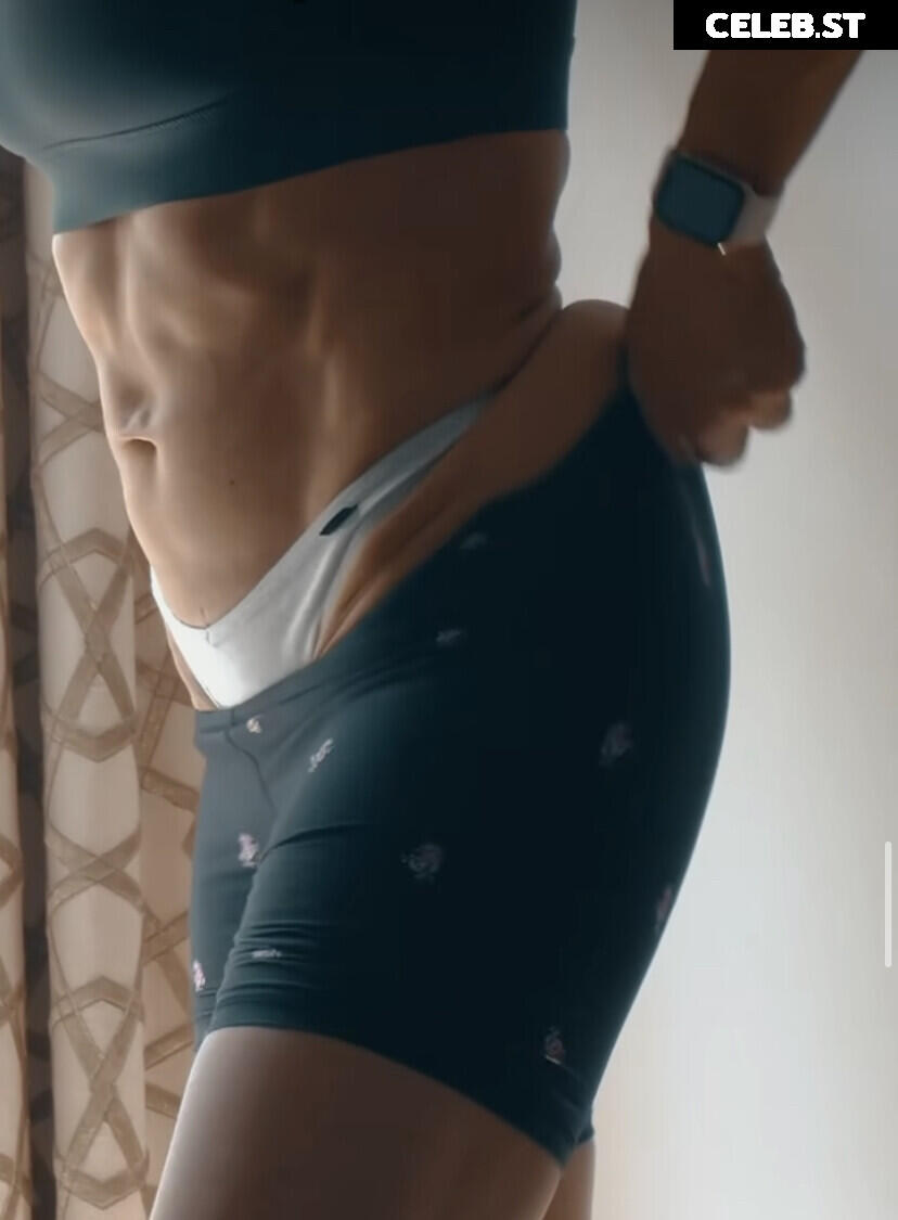 Paige Hathaway Image 21718565