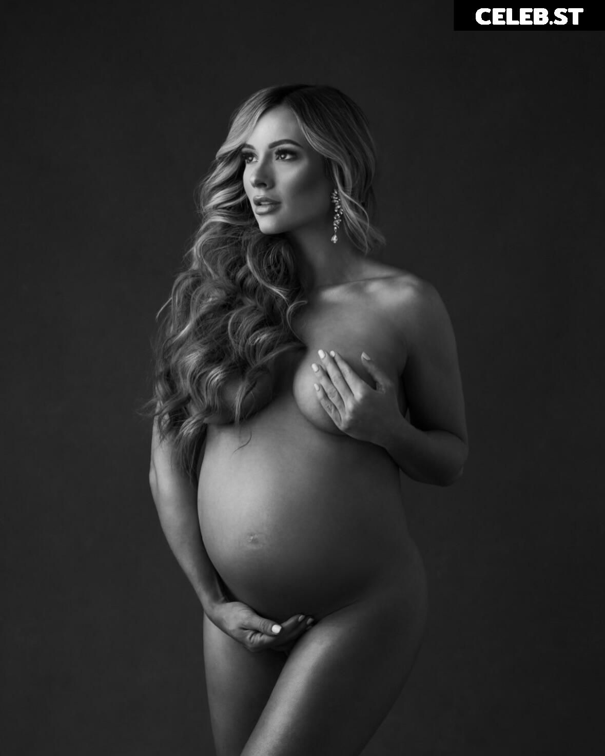 Paige Hathaway Image 21718622