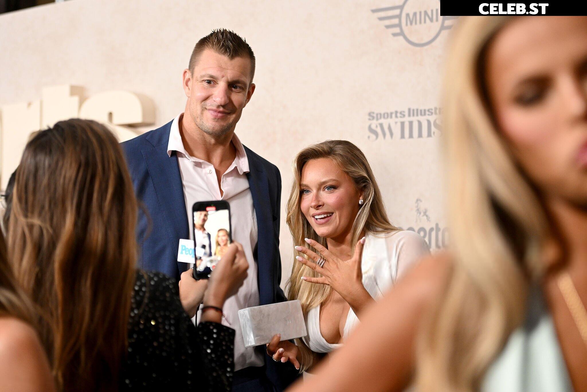 Camille Kostek (SI Model, TV Host) Image 21711869