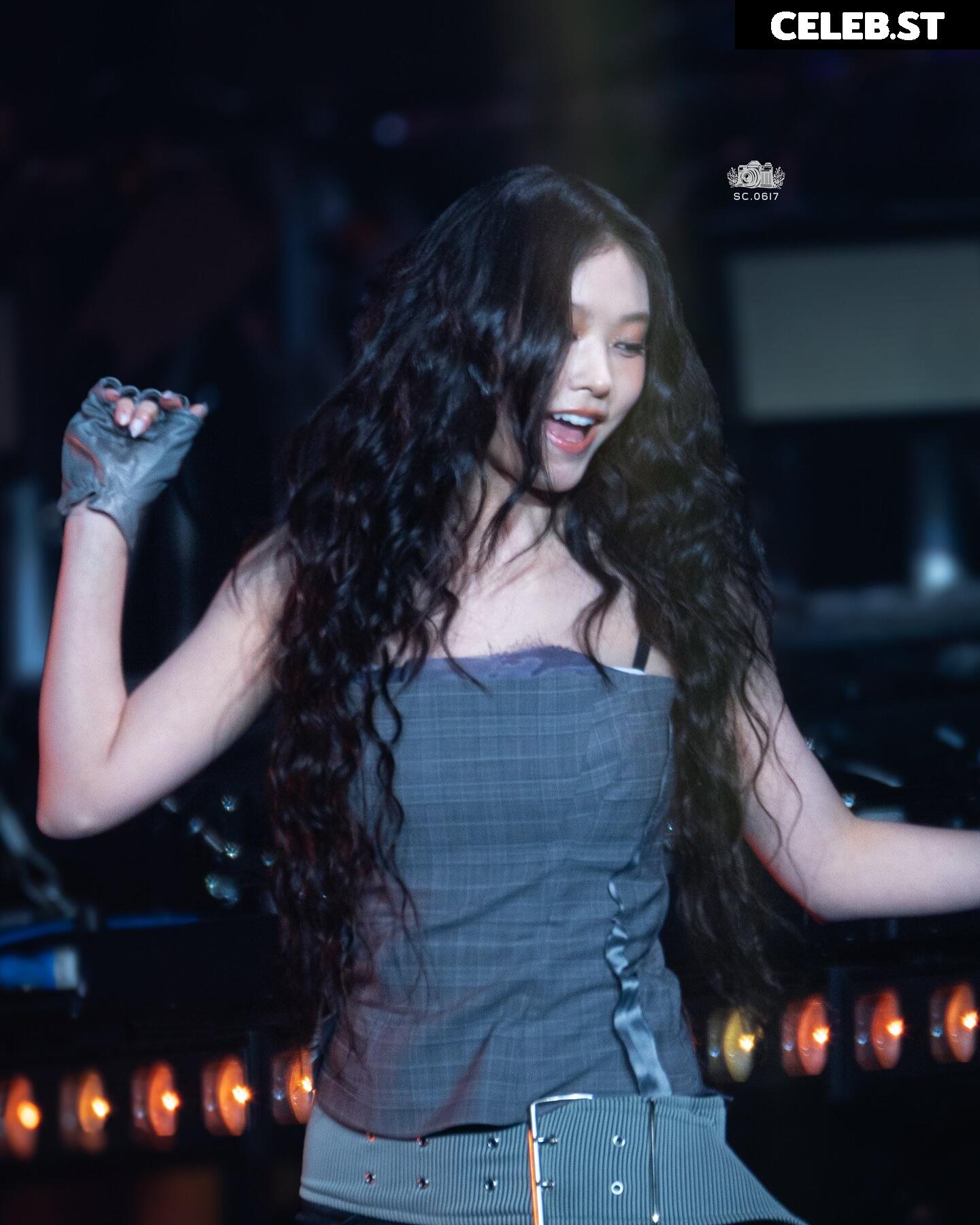 Haerin / NewJeans Image 21710409