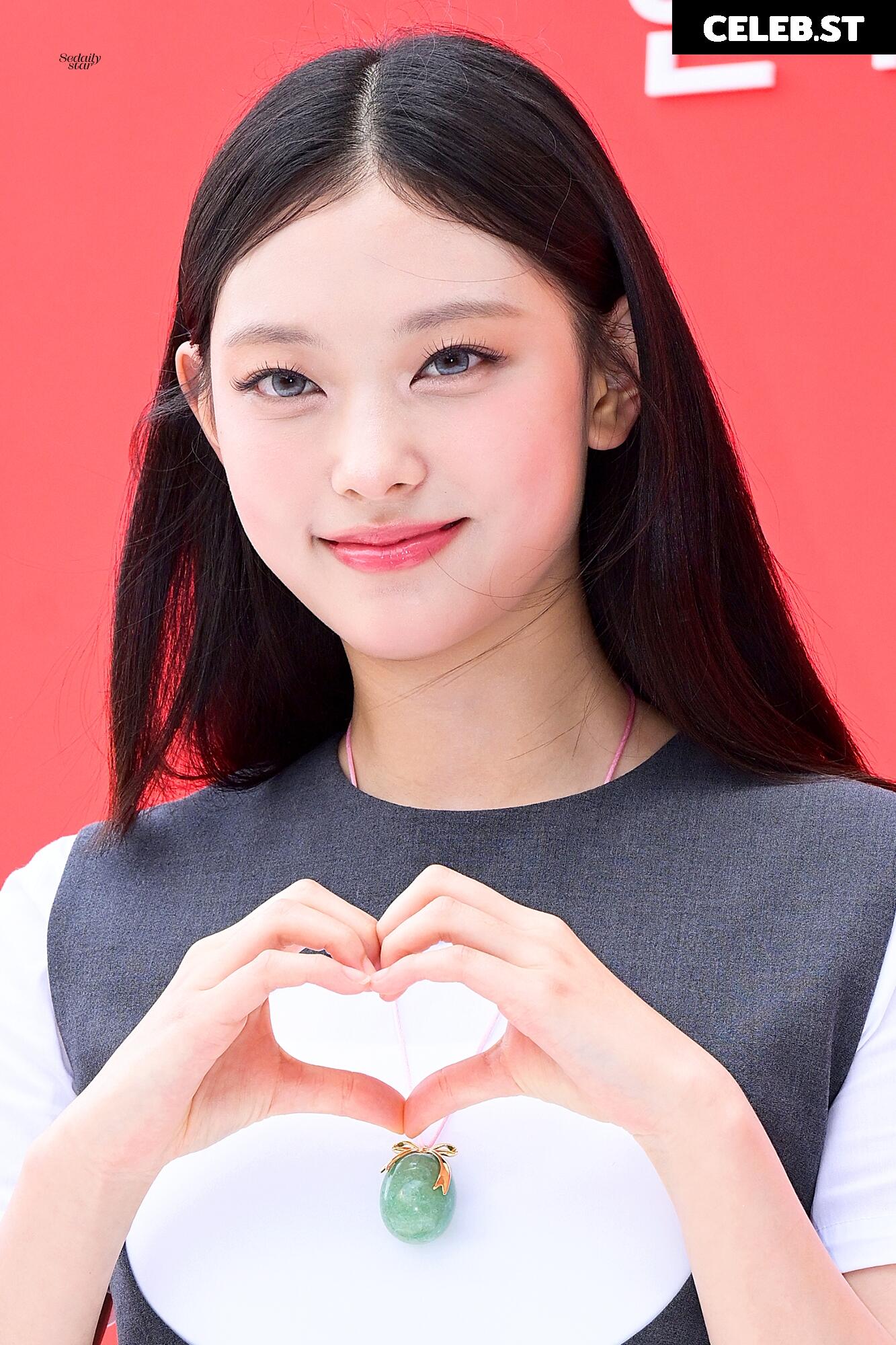 Haerin / NewJeans Image 21710152