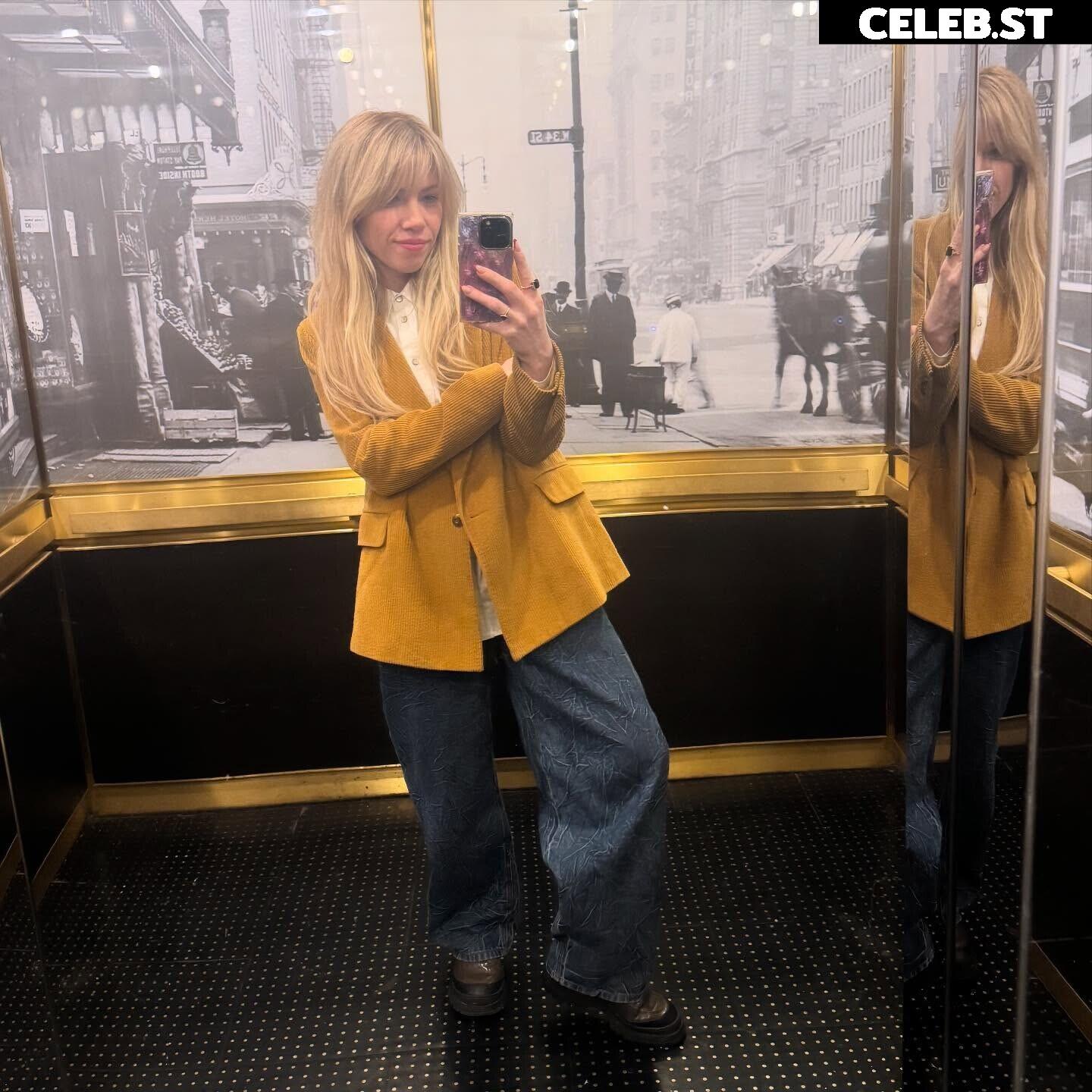 Carly Rae Jepsen Image 21724792