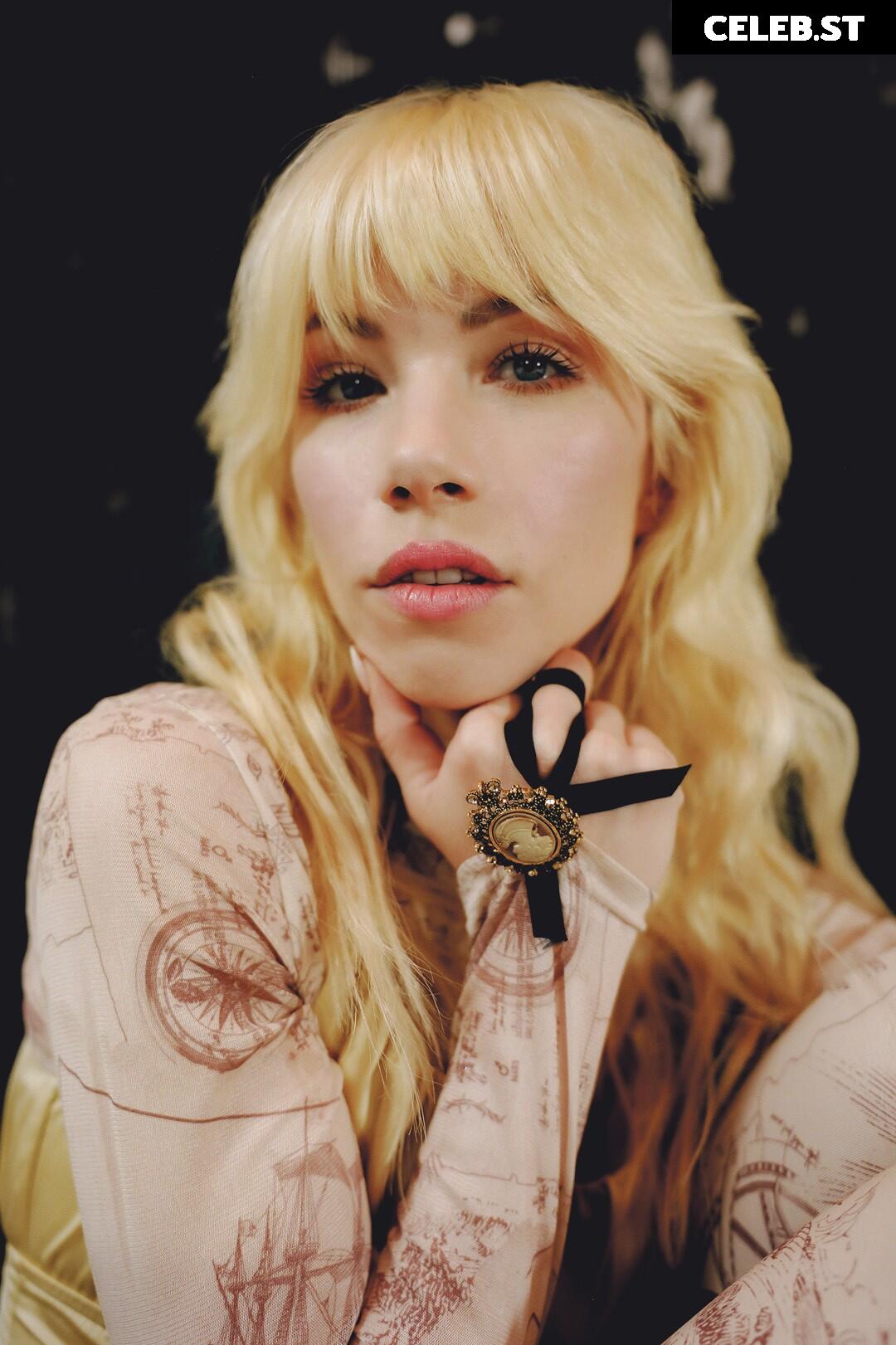 Carly Rae Jepsen Image 21724714