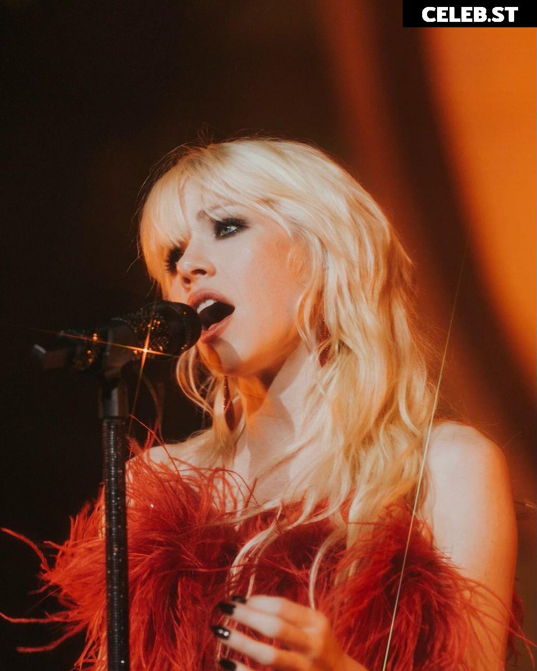 Carly Rae Jepsen Image 21724737