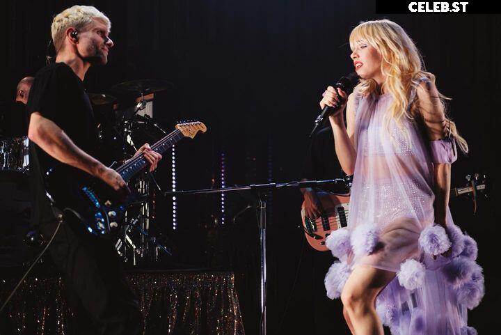 Carly Rae Jepsen Image 21724744