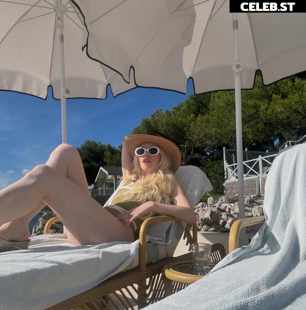 Carly Rae Jepsen Image 21724778