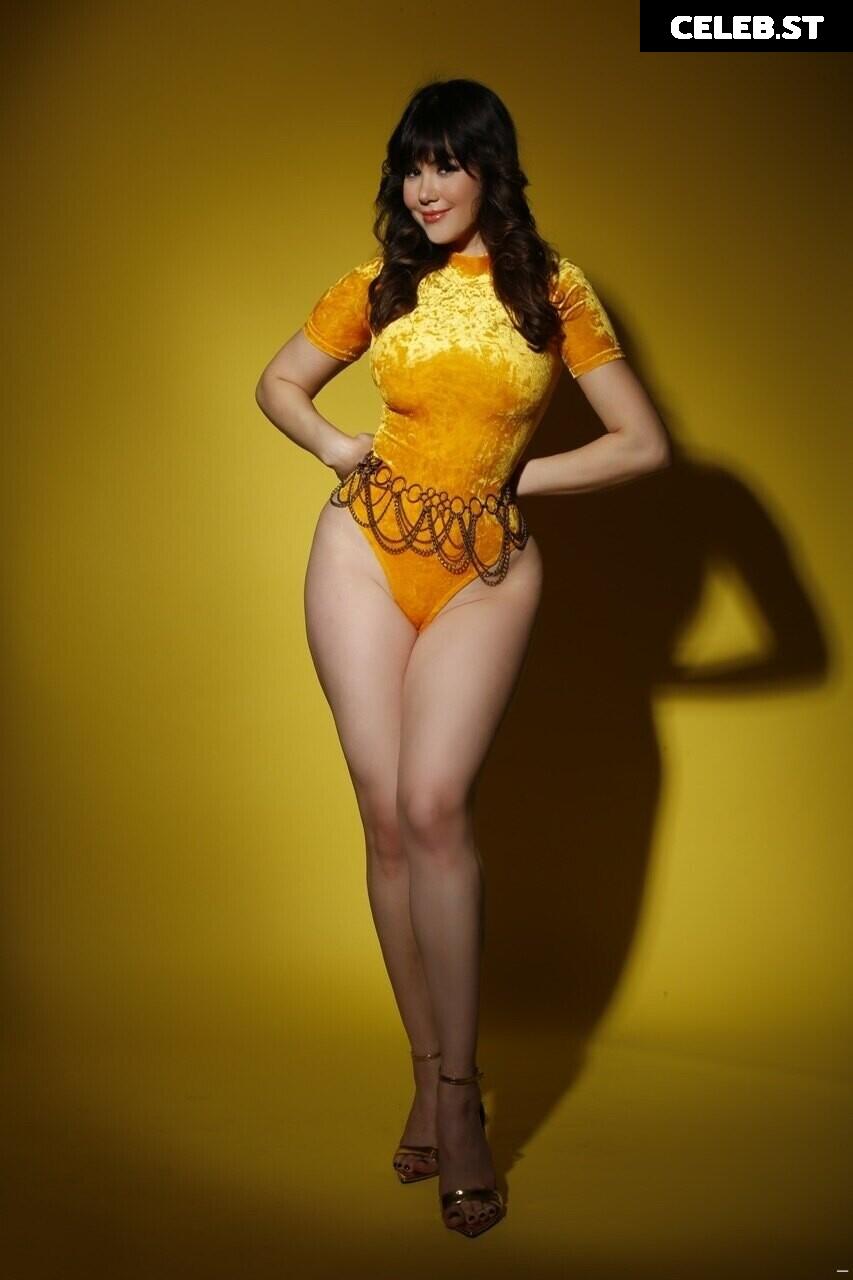 Claire sinclair Image 21727057