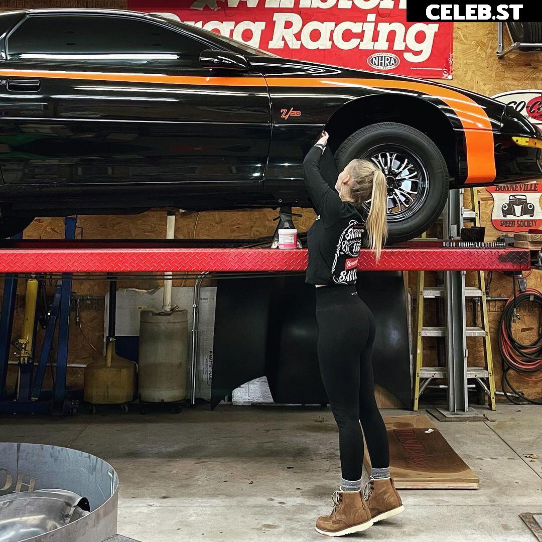 Britney Automotive Image 21736804