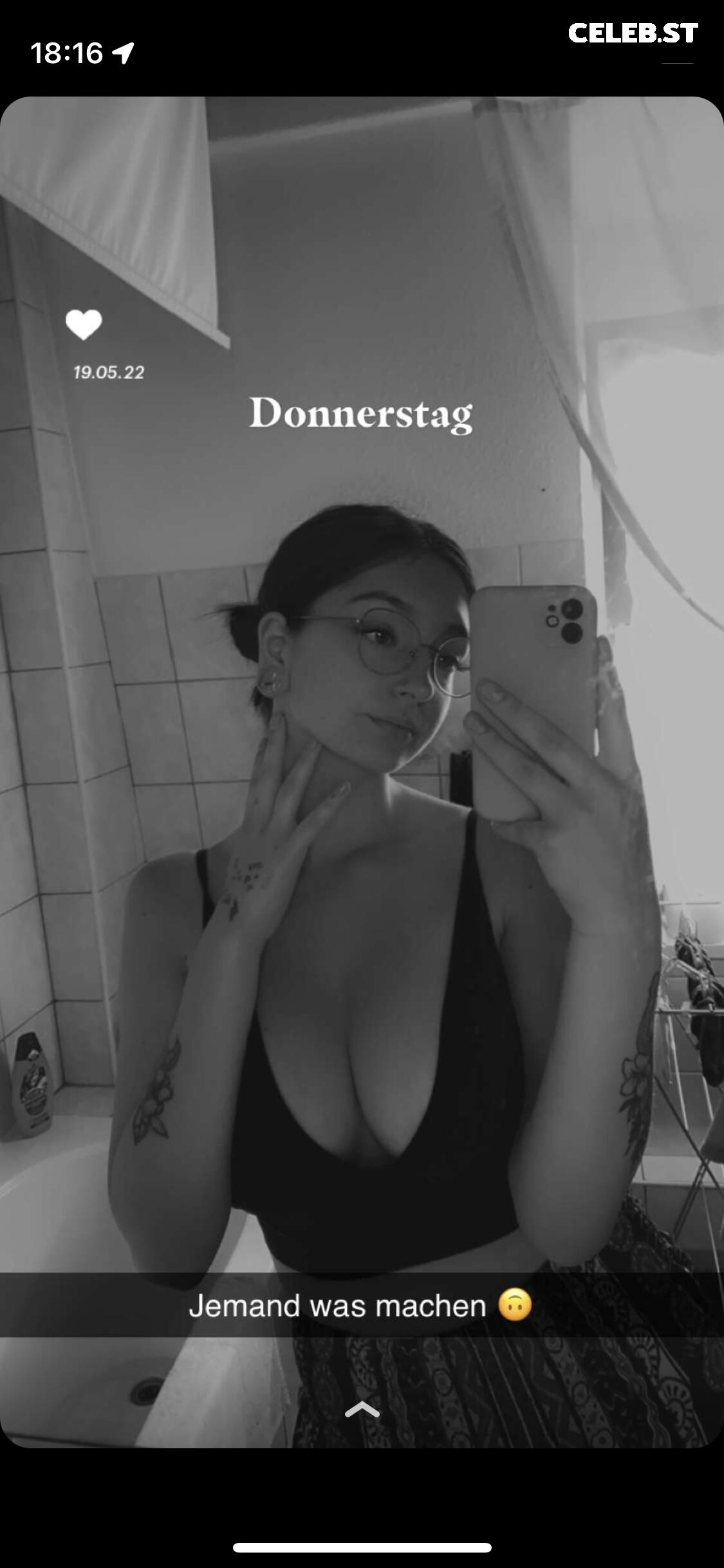 Kira-Julie Image 2173652