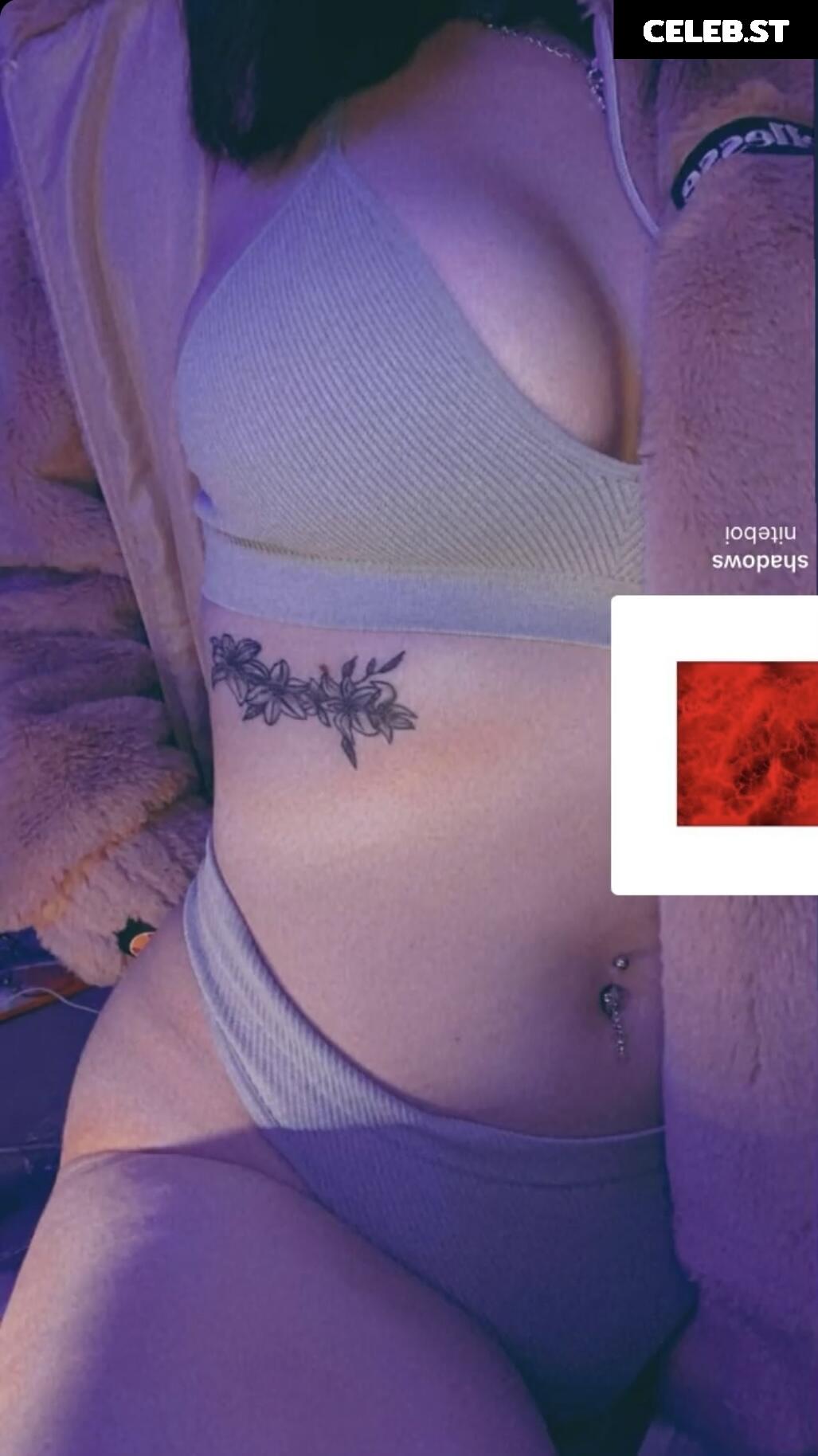 Kira-Julie Image 2173383