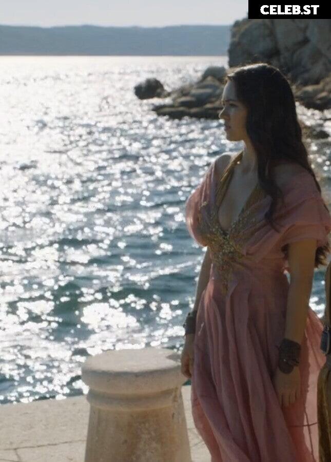 Jessica Yu Li Henwick Image 21707659