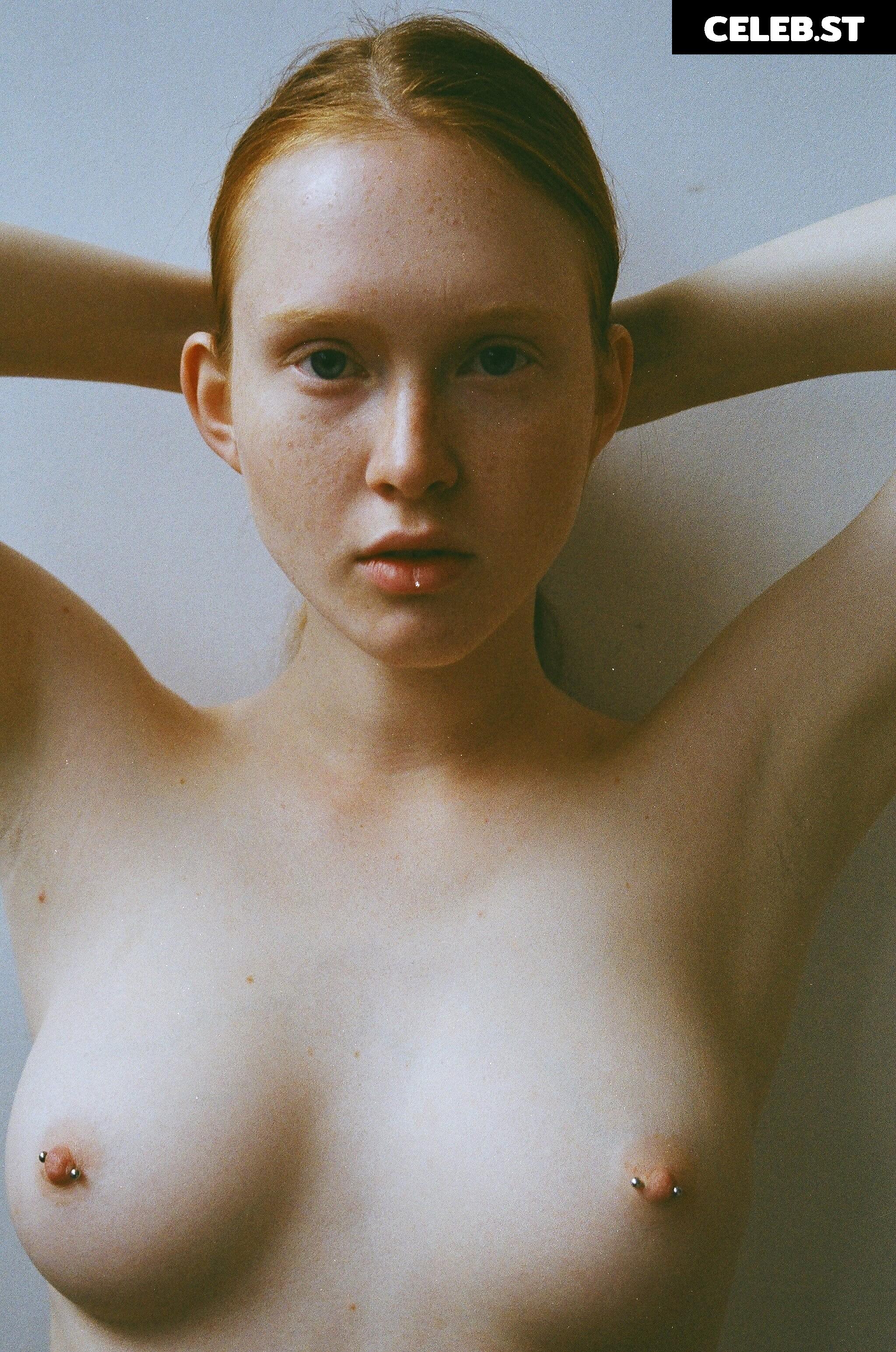 Arina bik /arinabik Image 21793439