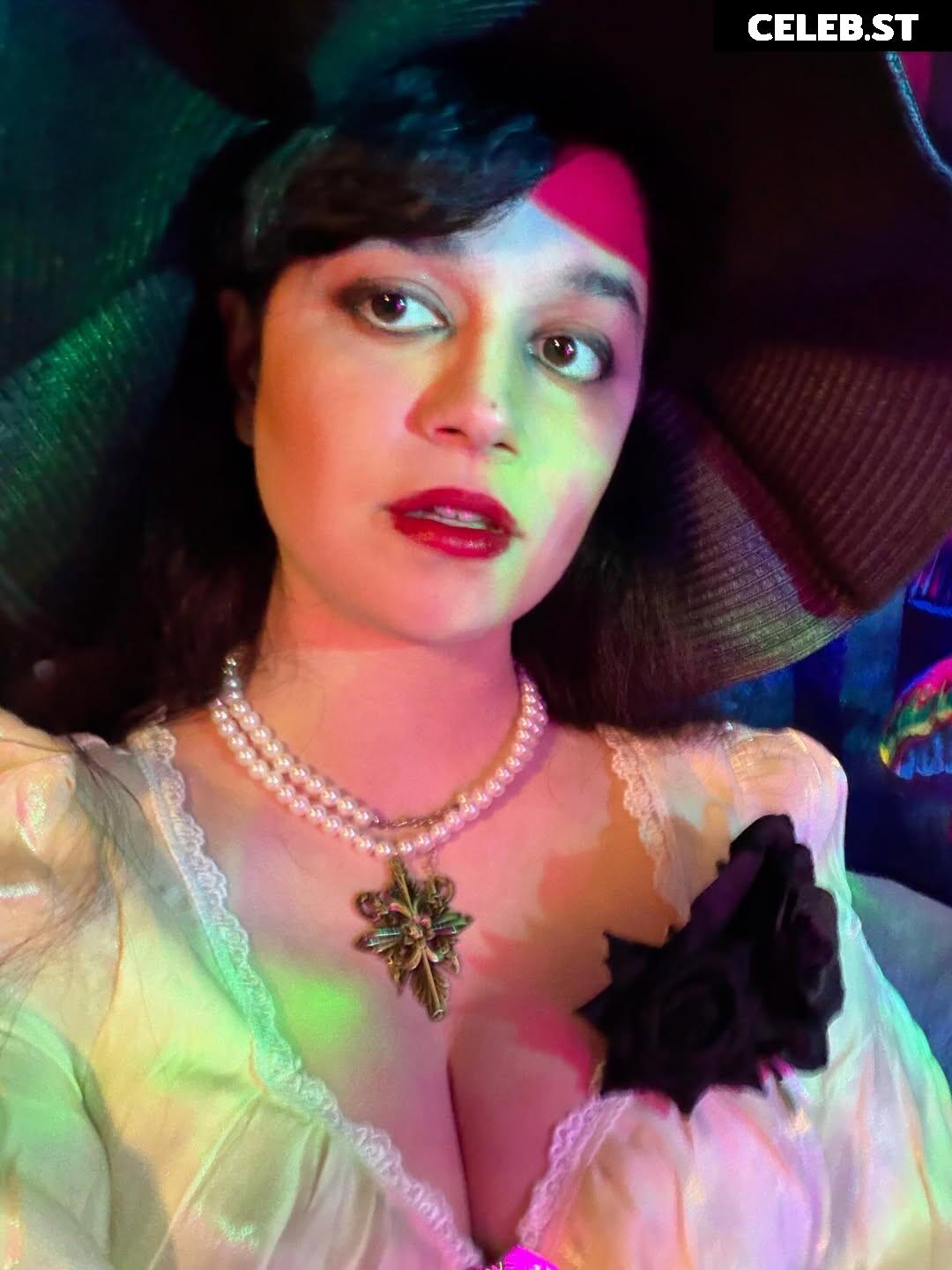 Angelica ASMR Image 21788986