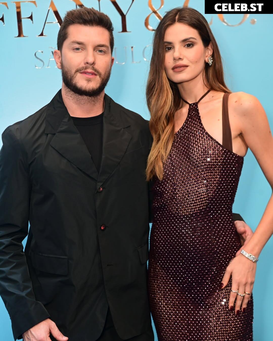 Camila Queiroz Image 21784497