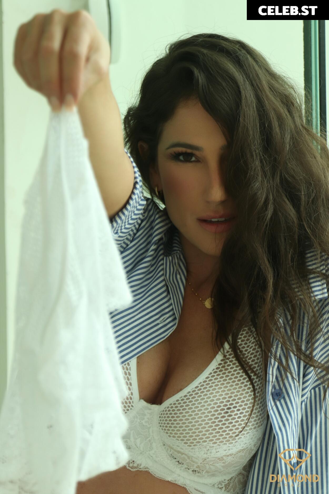 Ana Lúcia Fernandes Image 21780927