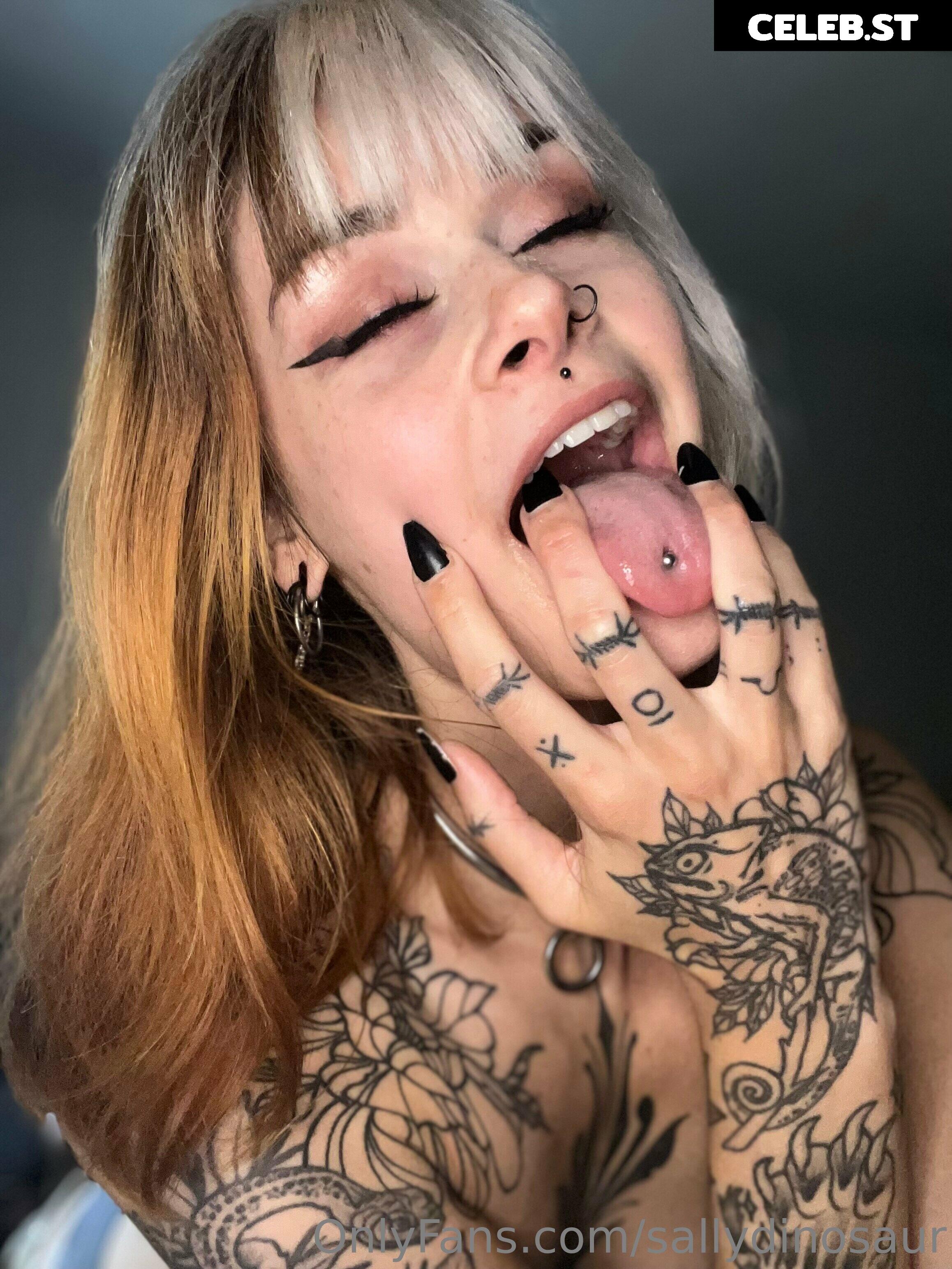 Sallydinosaur Image 2178086