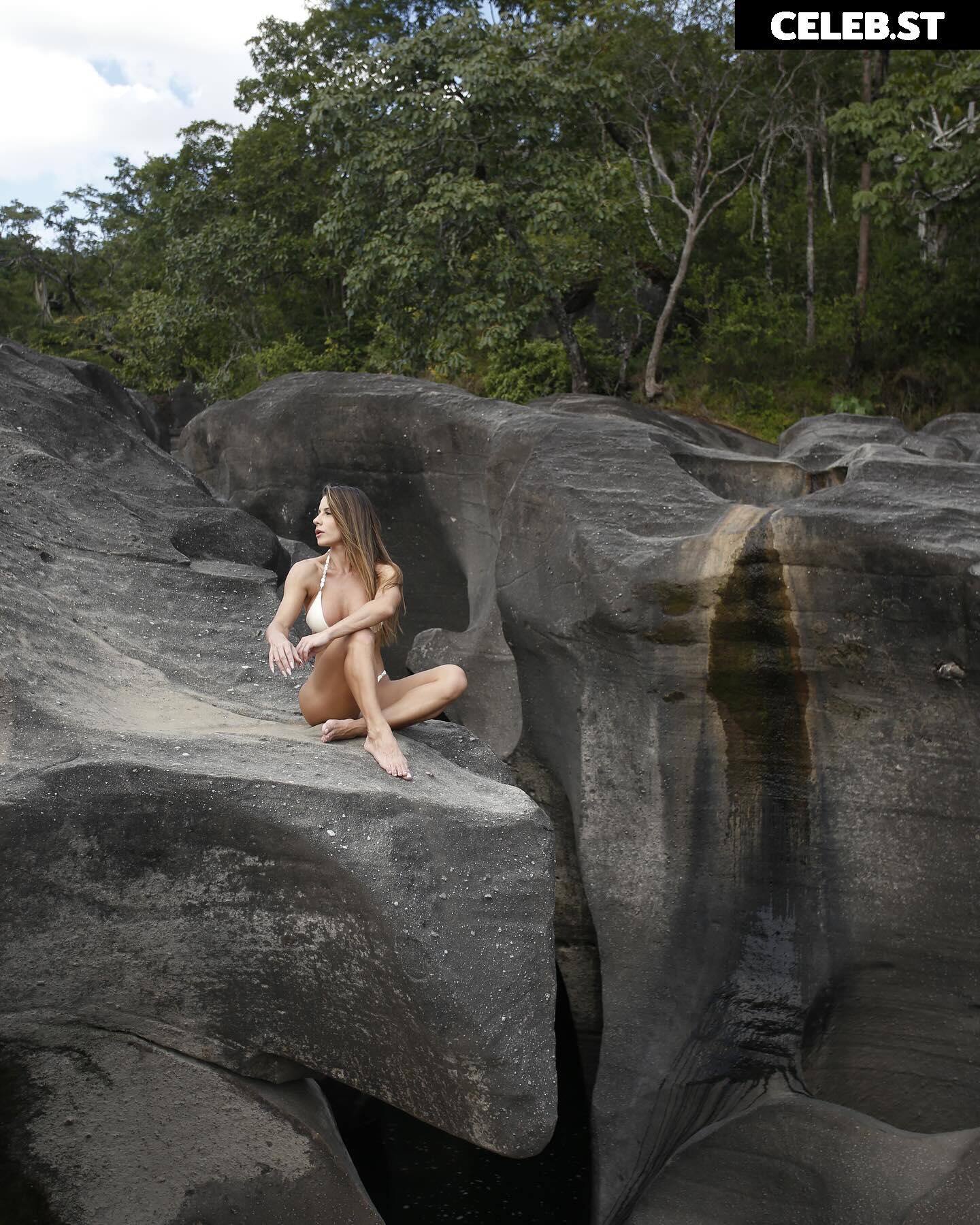 Aricia Silva (ex-panicat) Image 21780158