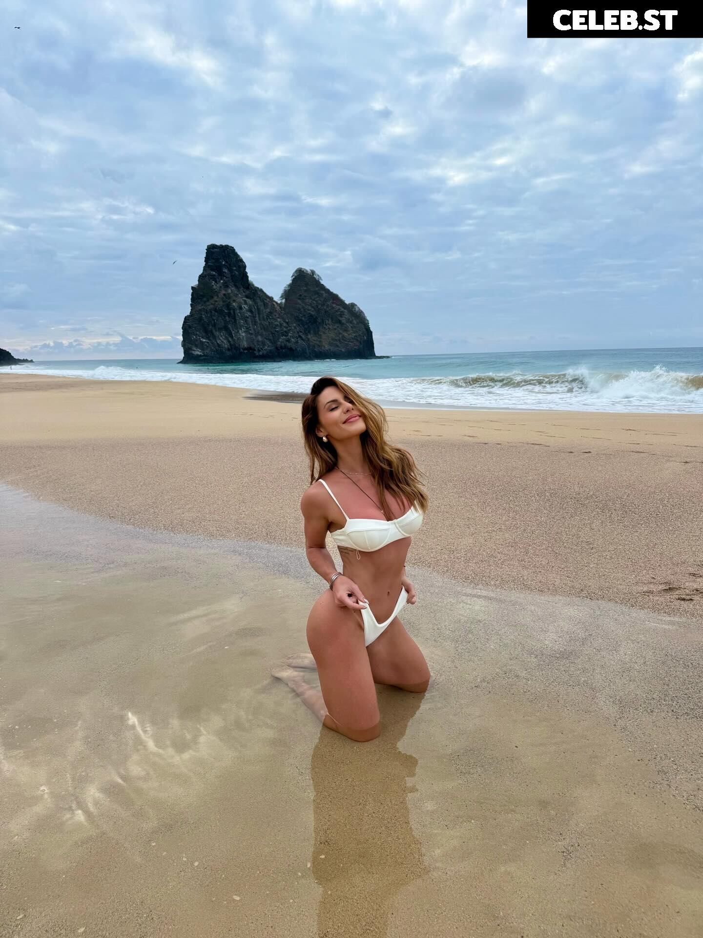 Aricia Silva (ex-panicat) Image 21780247