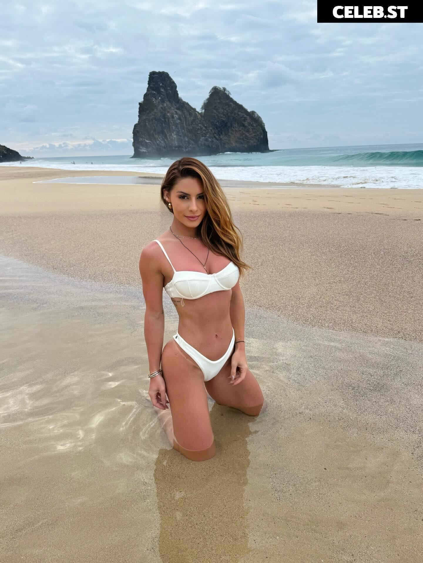 Aricia Silva (ex-panicat) Image 21780248