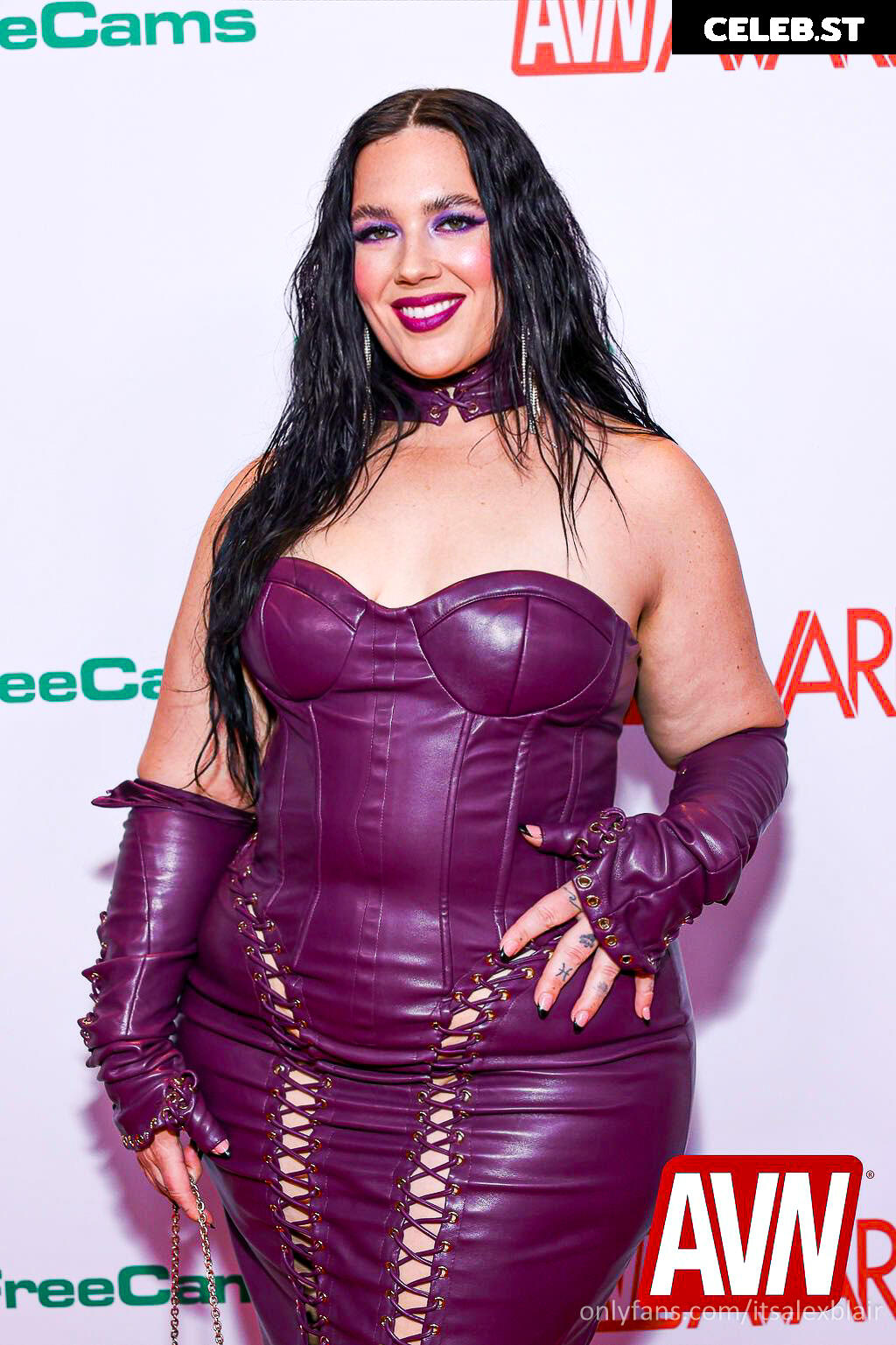 Alex Blair | itsalexblair | thecurvyfoxx Image 21789319