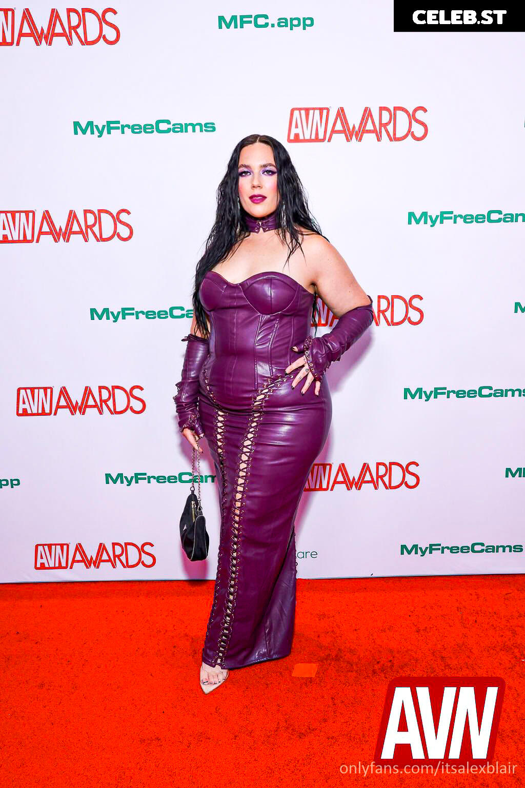 Alex Blair | itsalexblair | thecurvyfoxx Image 21789318