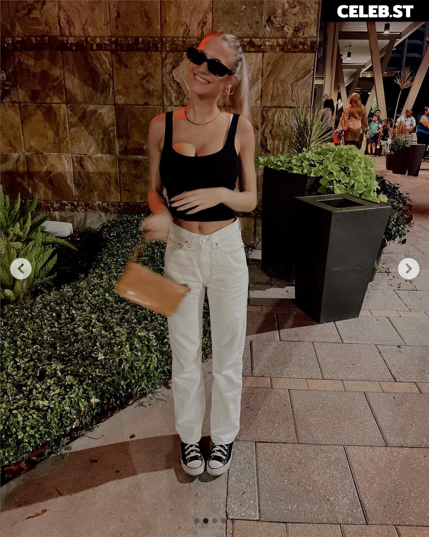 Bizzy Dalechek Image 21695793