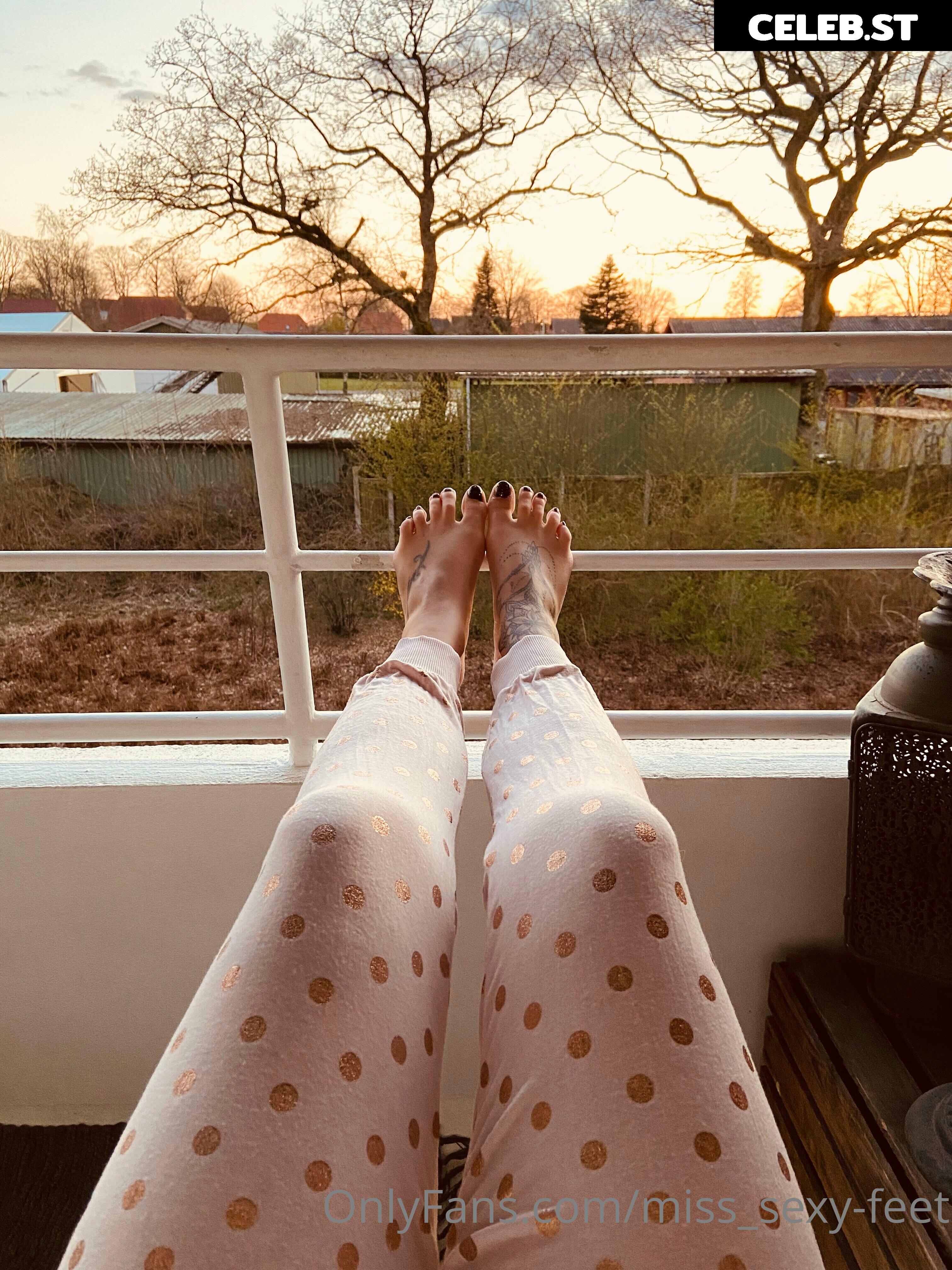 miss_sexy-feet Image 21453527