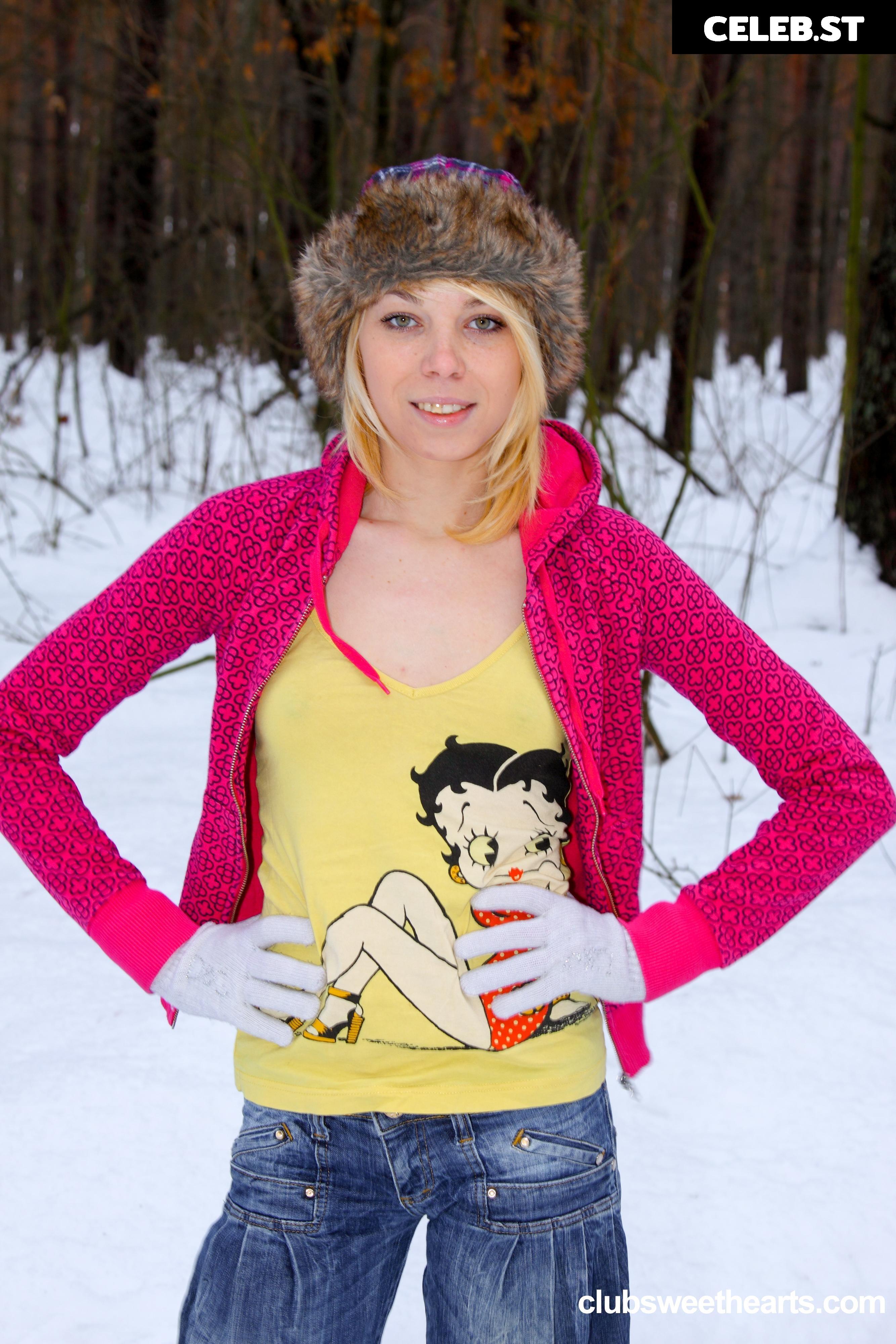 Alice Wonderbang Image 214614