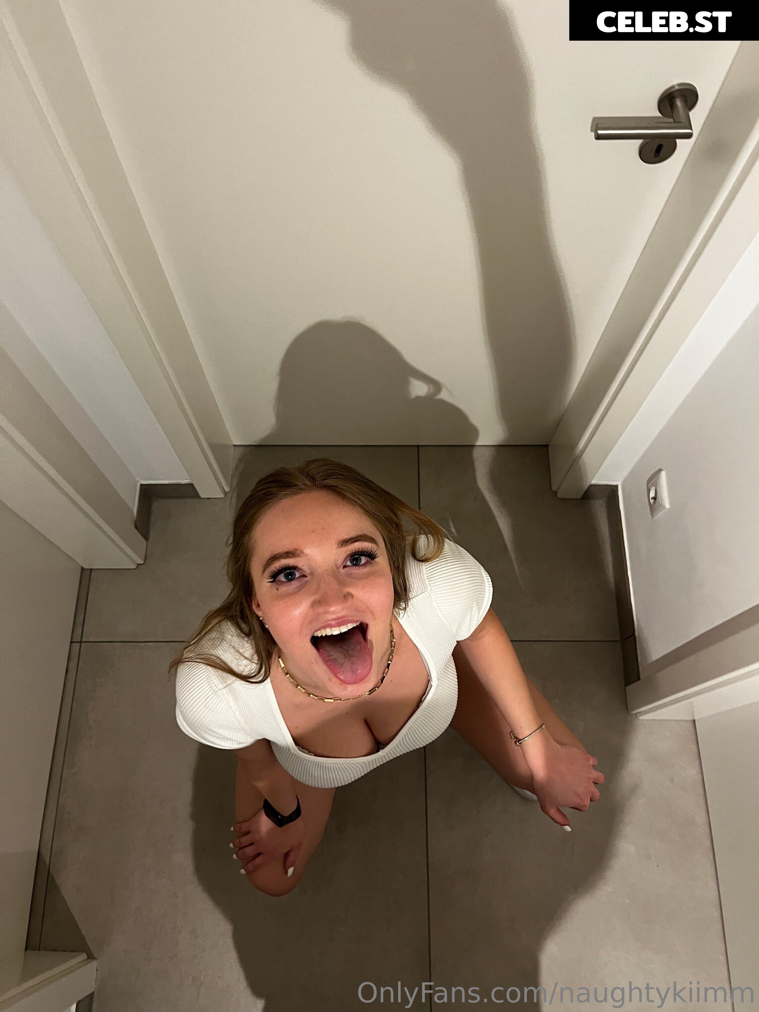 naughtykiimm Image 2144404