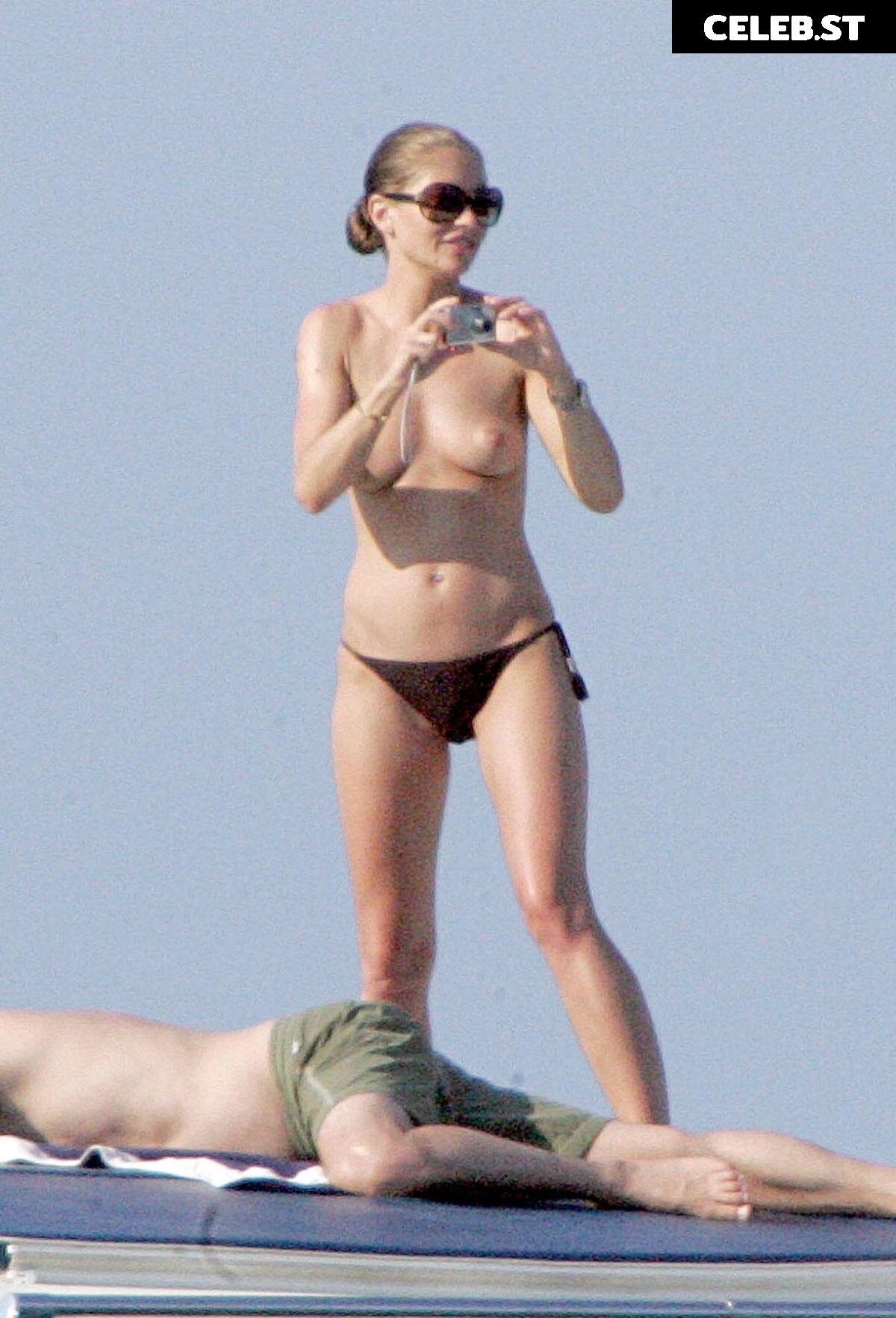 Rebecca Gayheart Image 2136693