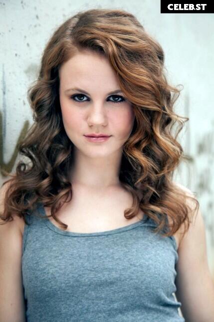 Mackenzie Lintz Image 2136669