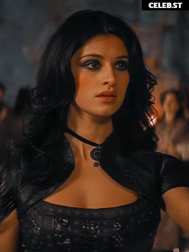 Anya Chalotra Image 2136617