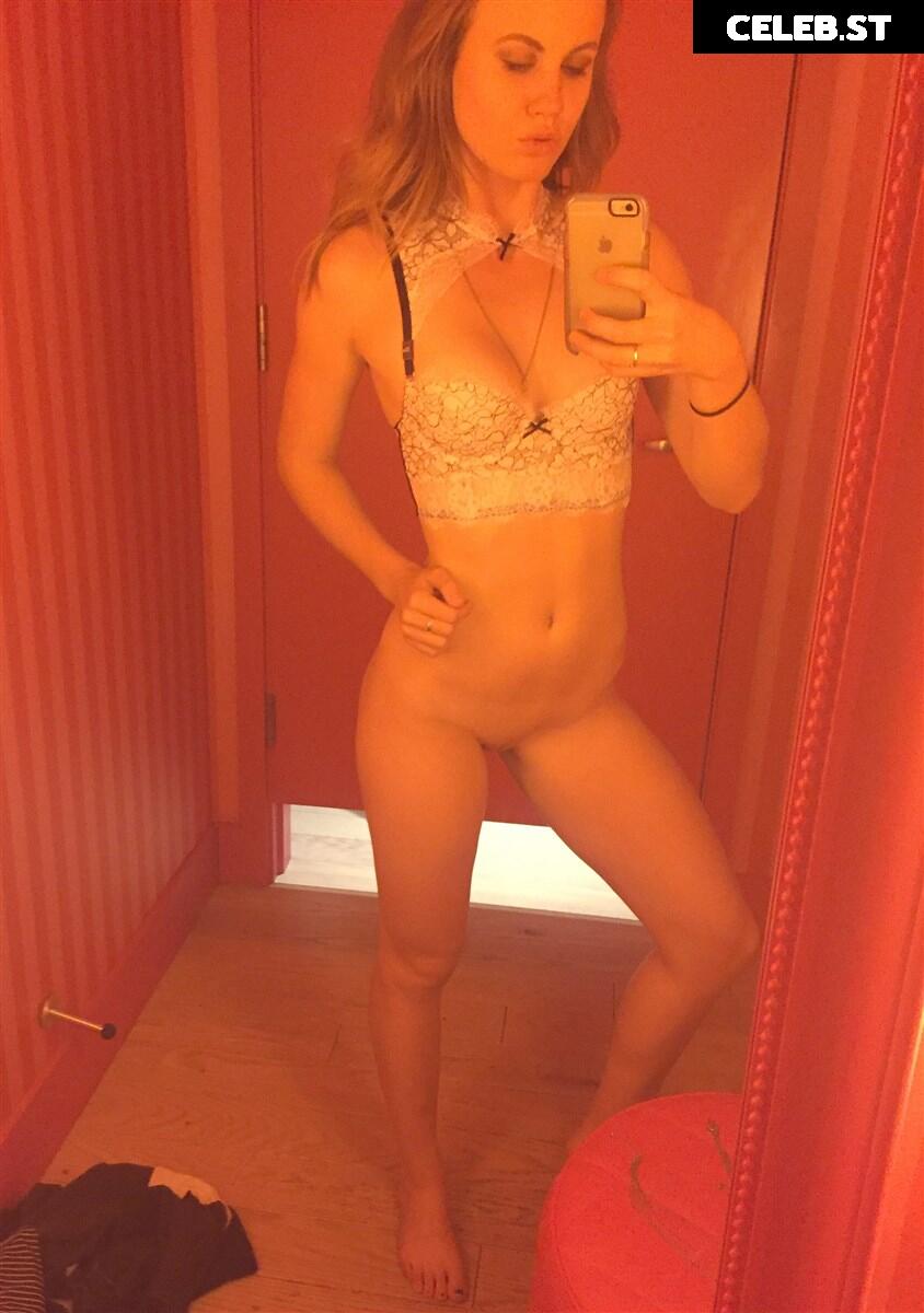 Mackenzie Lintz Image 2137830