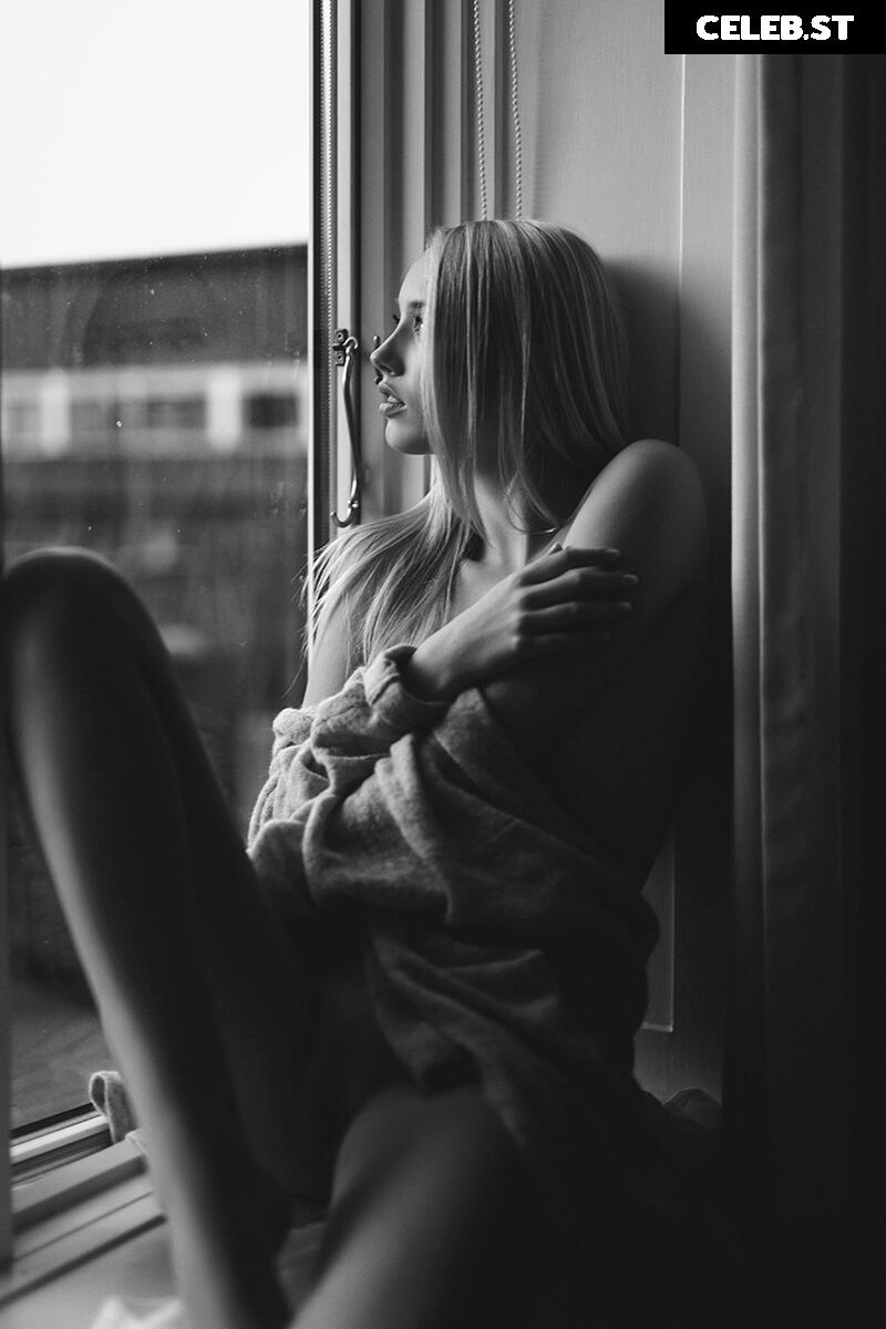 Jeanette Larsen Image 2134240