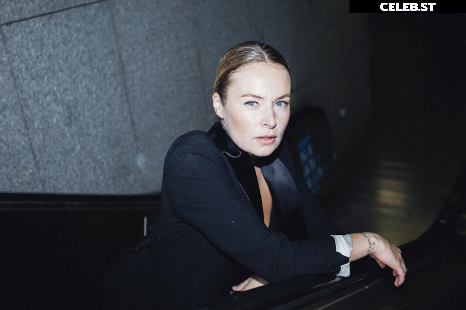 Vanessa Eckart Image 2132246