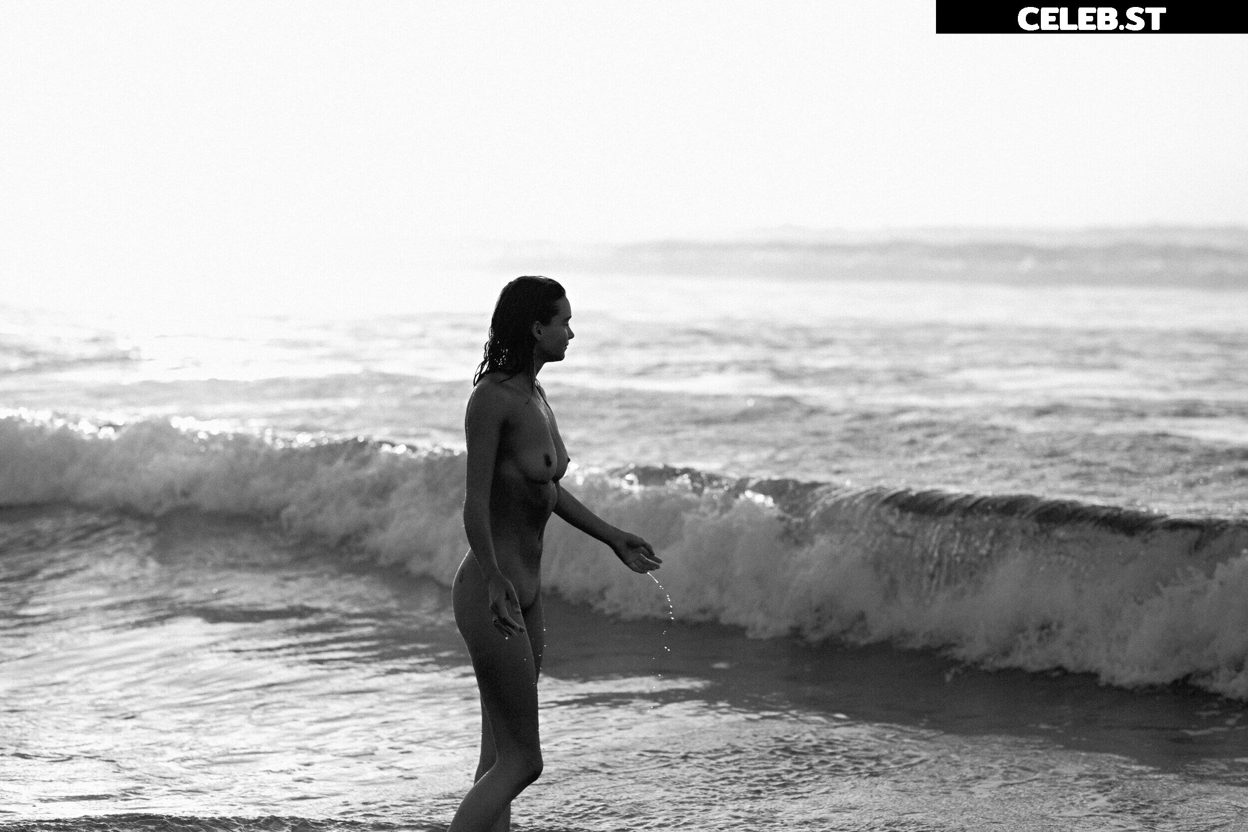 Nikki Hillier Image 2133604