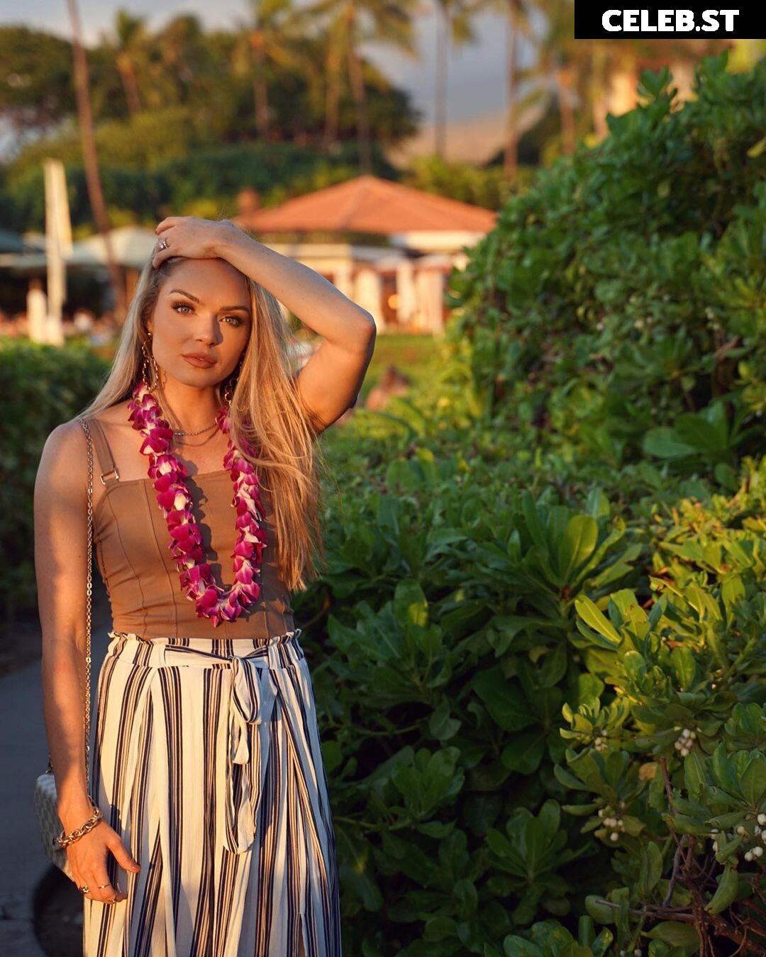 Chari Hawkins Image 2133381