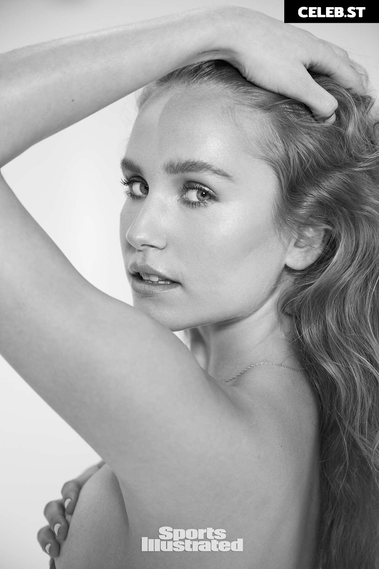 Sailor Brinkley Cook Image 2138277
