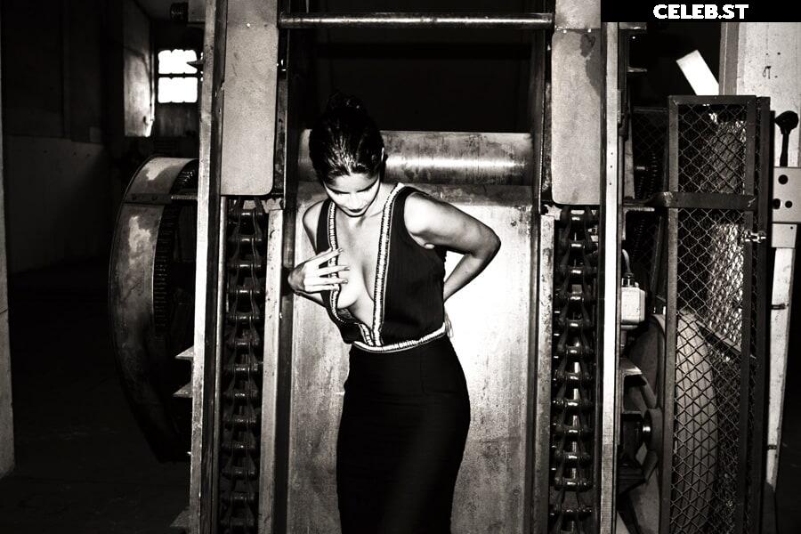 Shermine Shahrivar Image 2127401