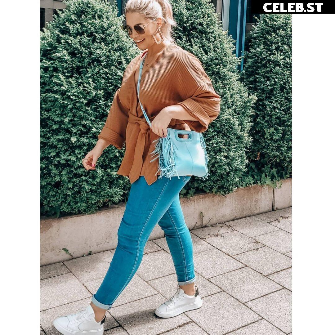 Angelina Kirsch Image 2127930