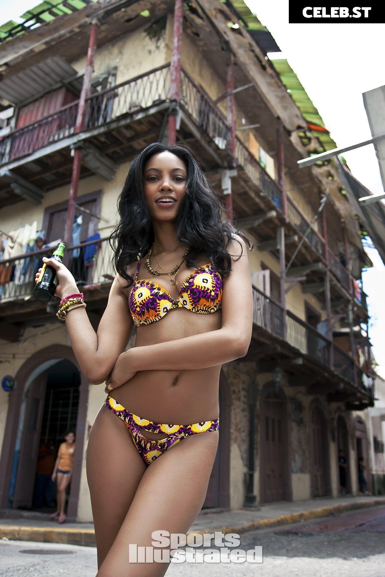 Ariel Meredith Image 2121302
