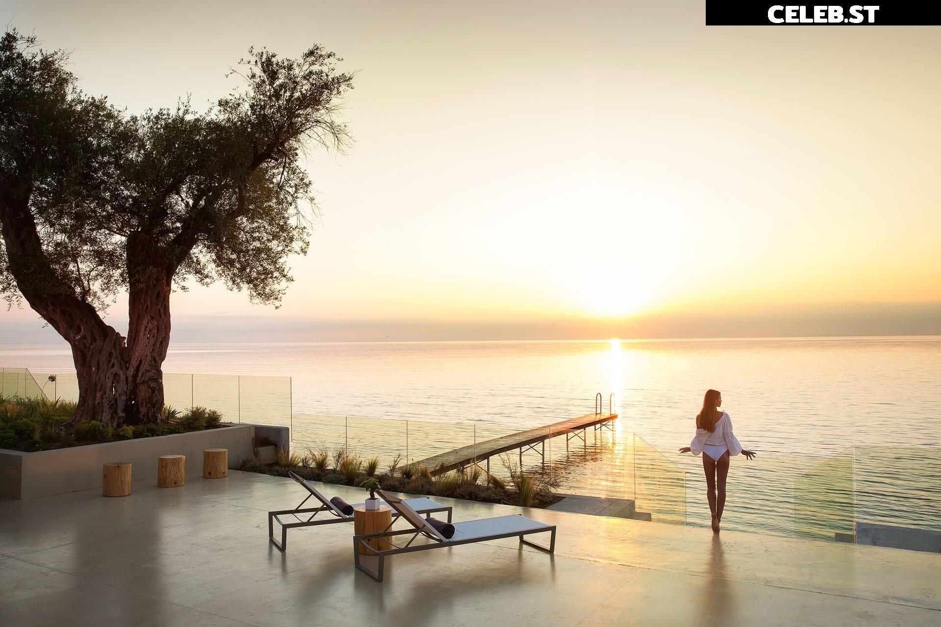 Tia Mallia Image 2122897