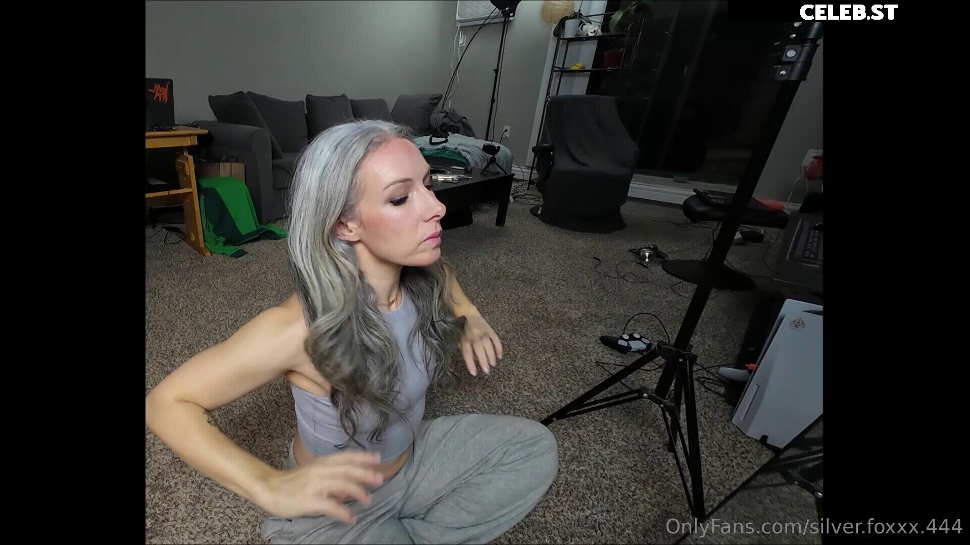 silver.foxxx.444 Image 21229467