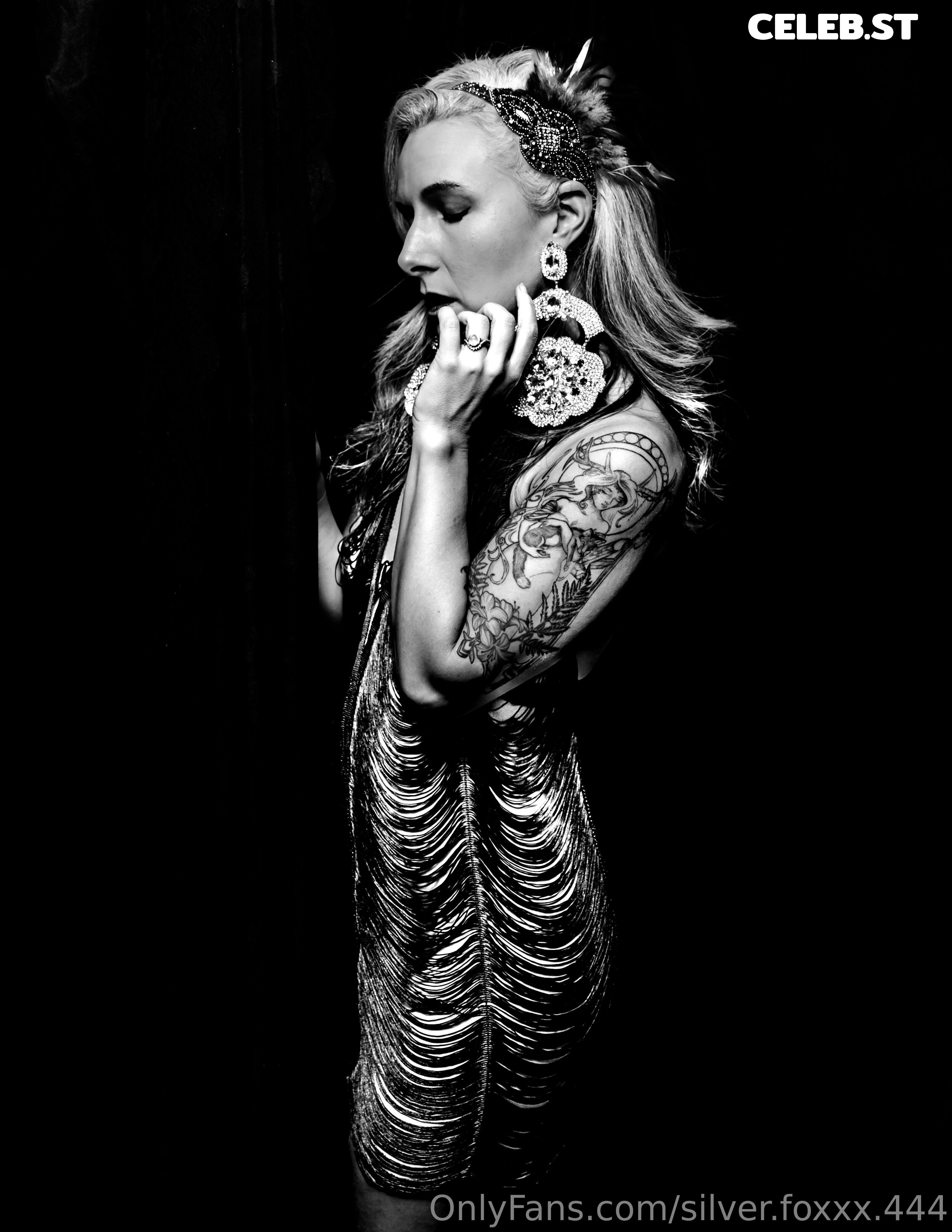 silver.foxxx.444 Image 21229623
