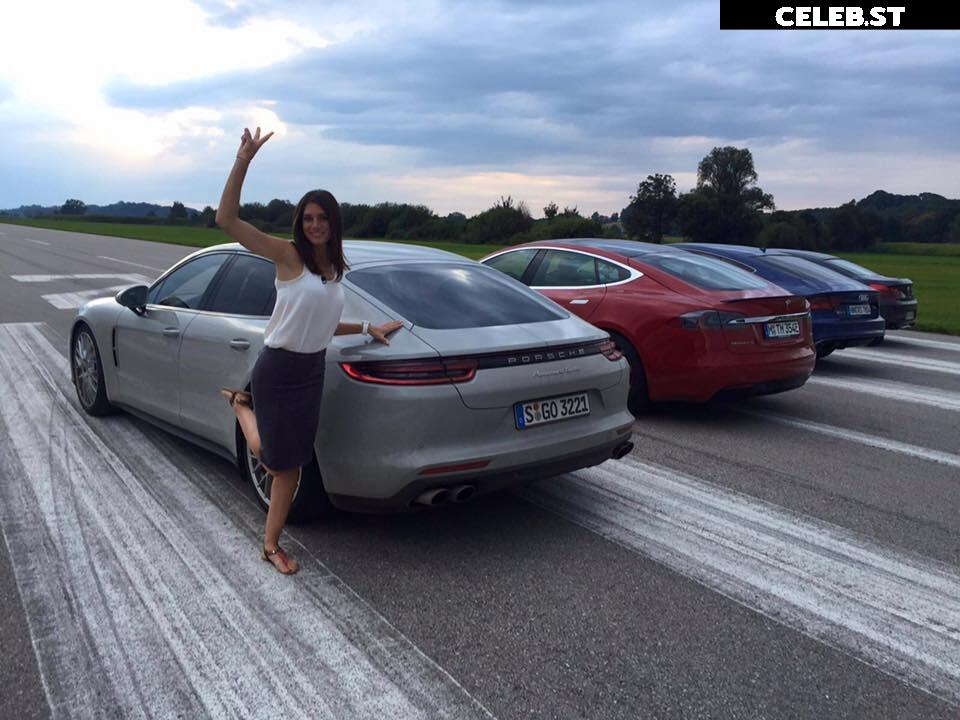 Cyndie Allemann Image 2120550