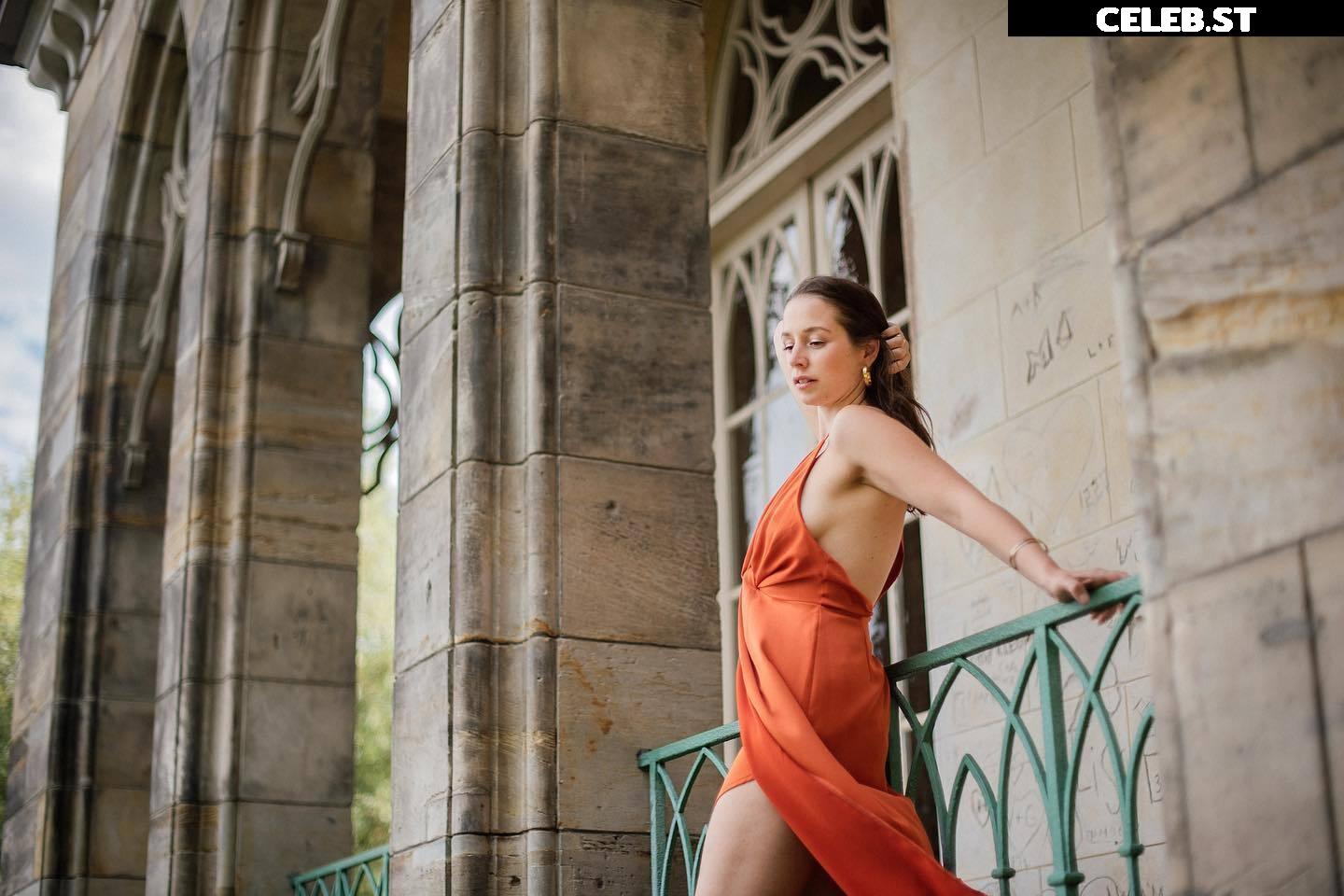 Senta-Sofia Delliponti Image 2120771