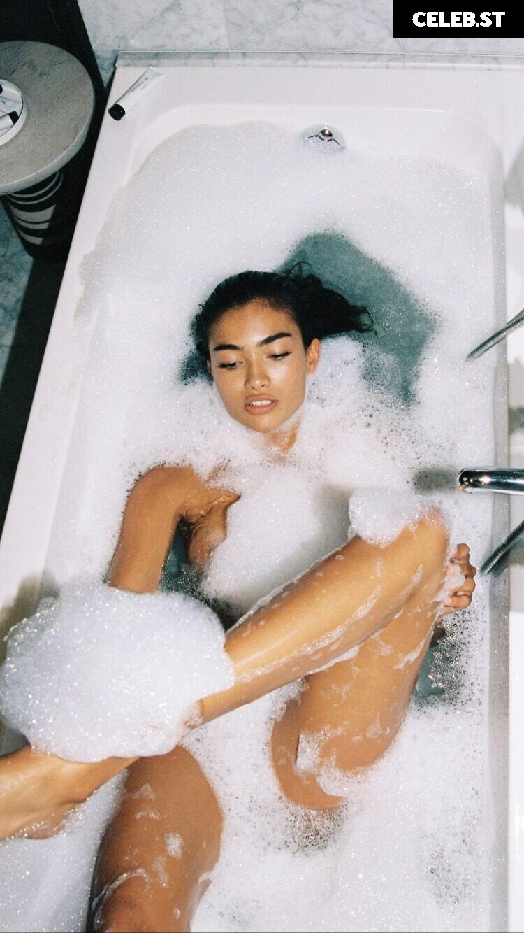 Kelly Gale Image 2115571