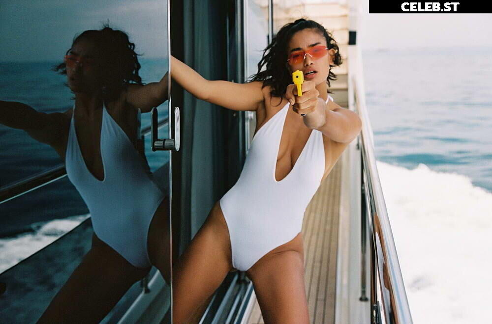 Kelly Gale Image 2116891